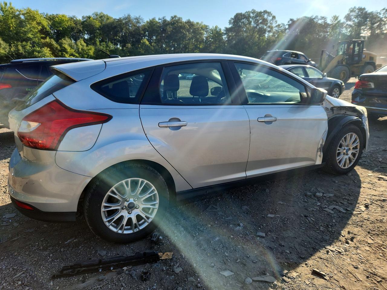2012 Ford Focus Se Серебряный vin: 1FAHP3K22CL186261