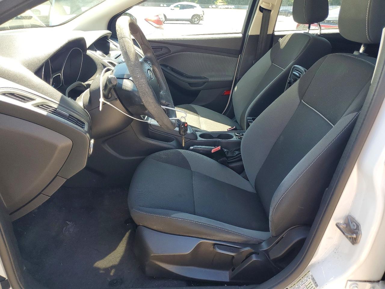 2012 Ford Focus Se White vin: 1FAHP3K22CL206802