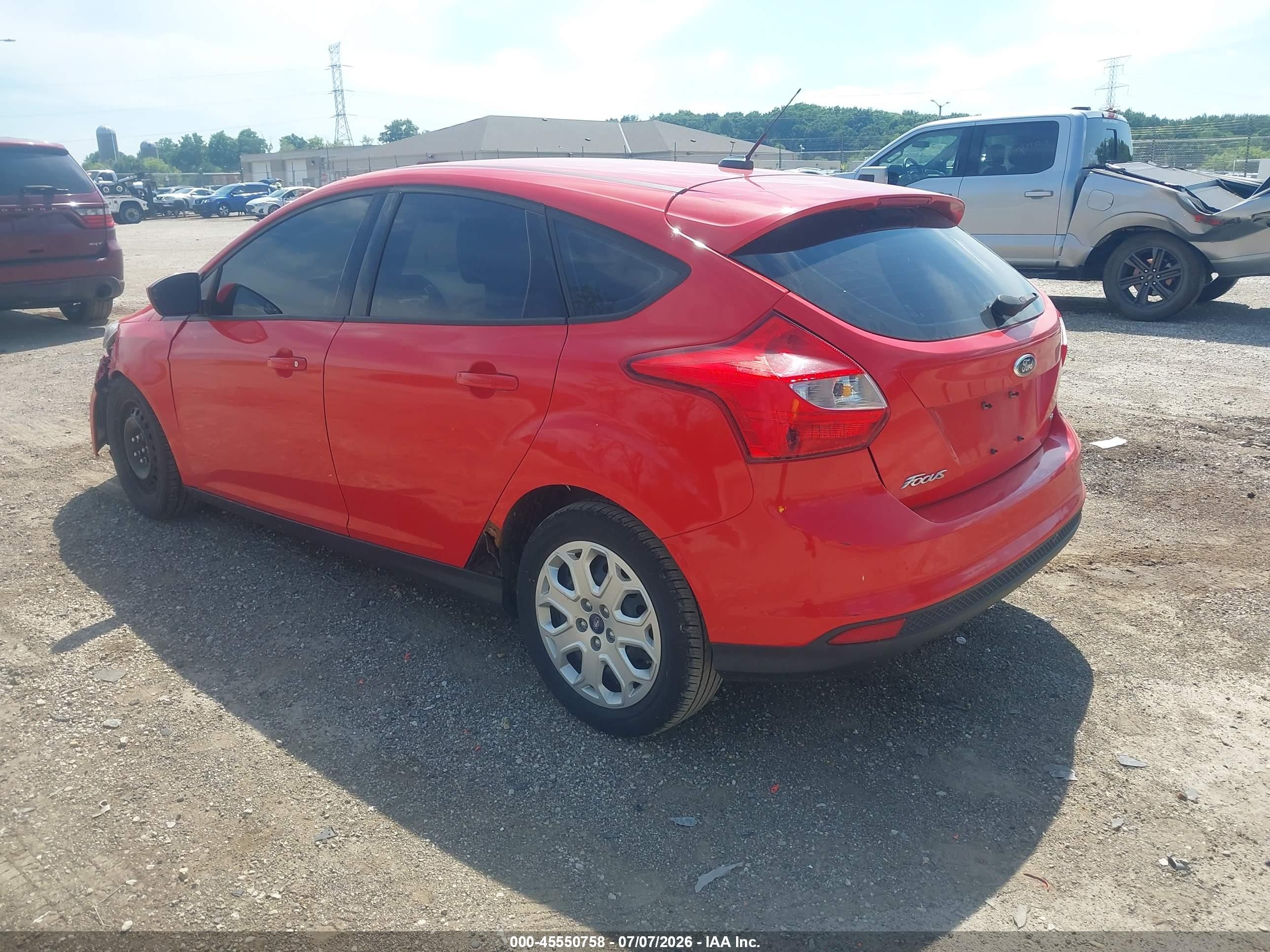 2012 Ford Focus Se Красный vin: 1FAHP3K22CL236429