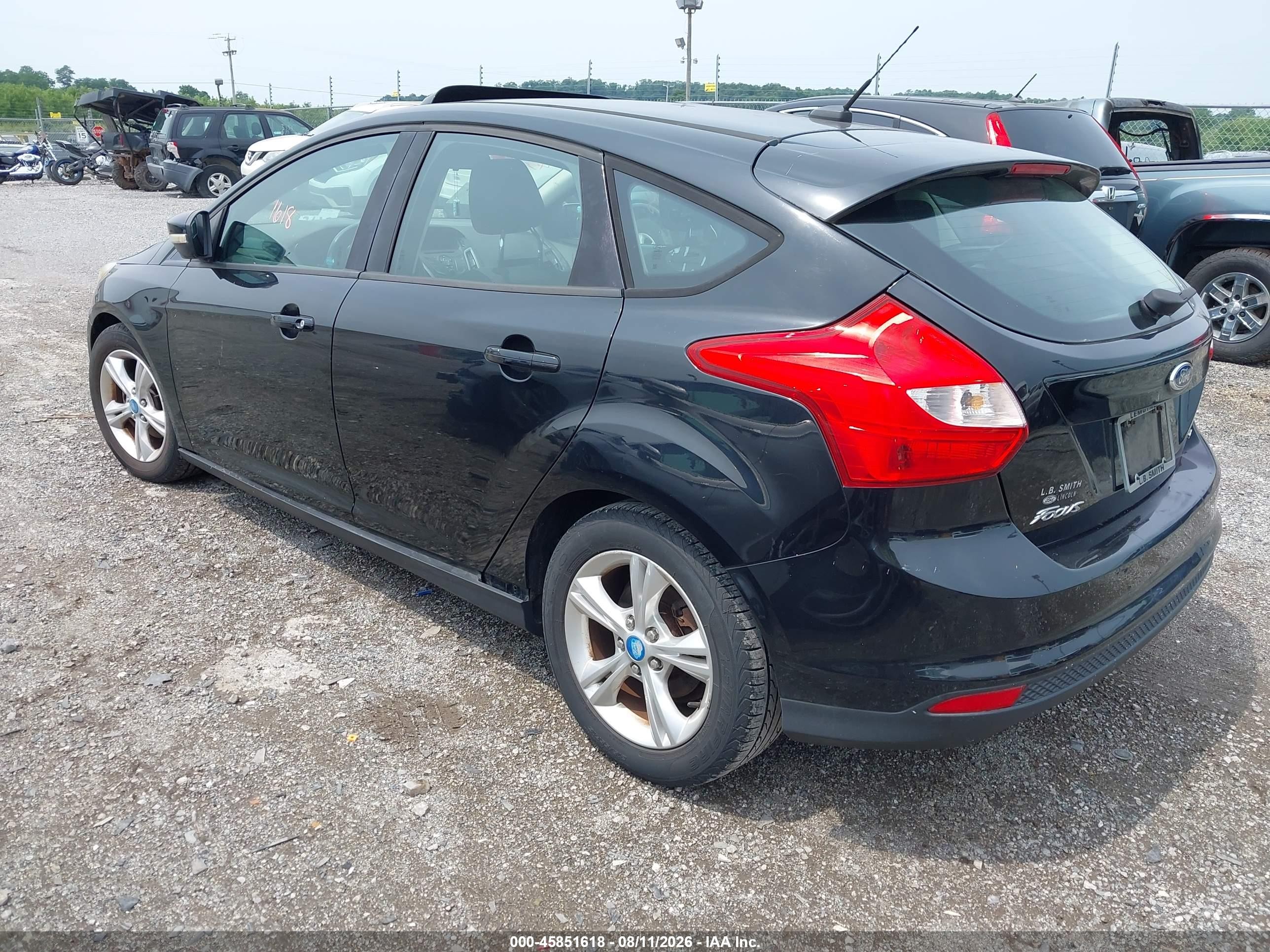 2012 Ford Focus Se Черный vin: 1FAHP3K22CL260066