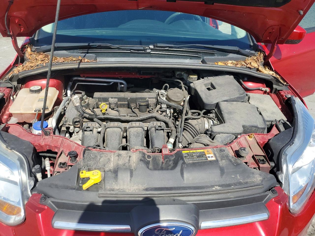 2012 Ford Focus Se Burgundy vin: 1FAHP3K22CL277384