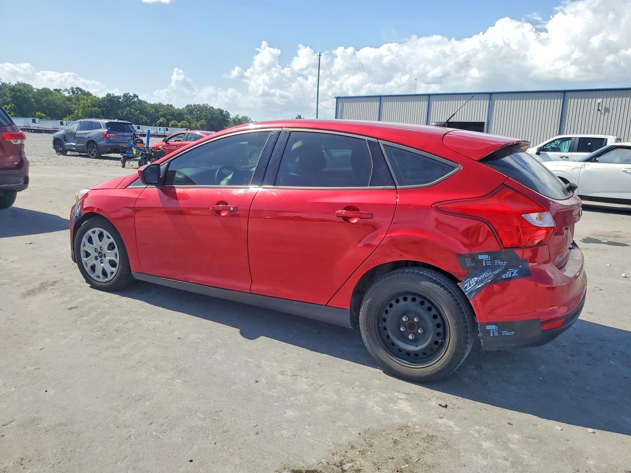 2012 Ford Focus Se Burgundy vin: 1FAHP3K22CL277384