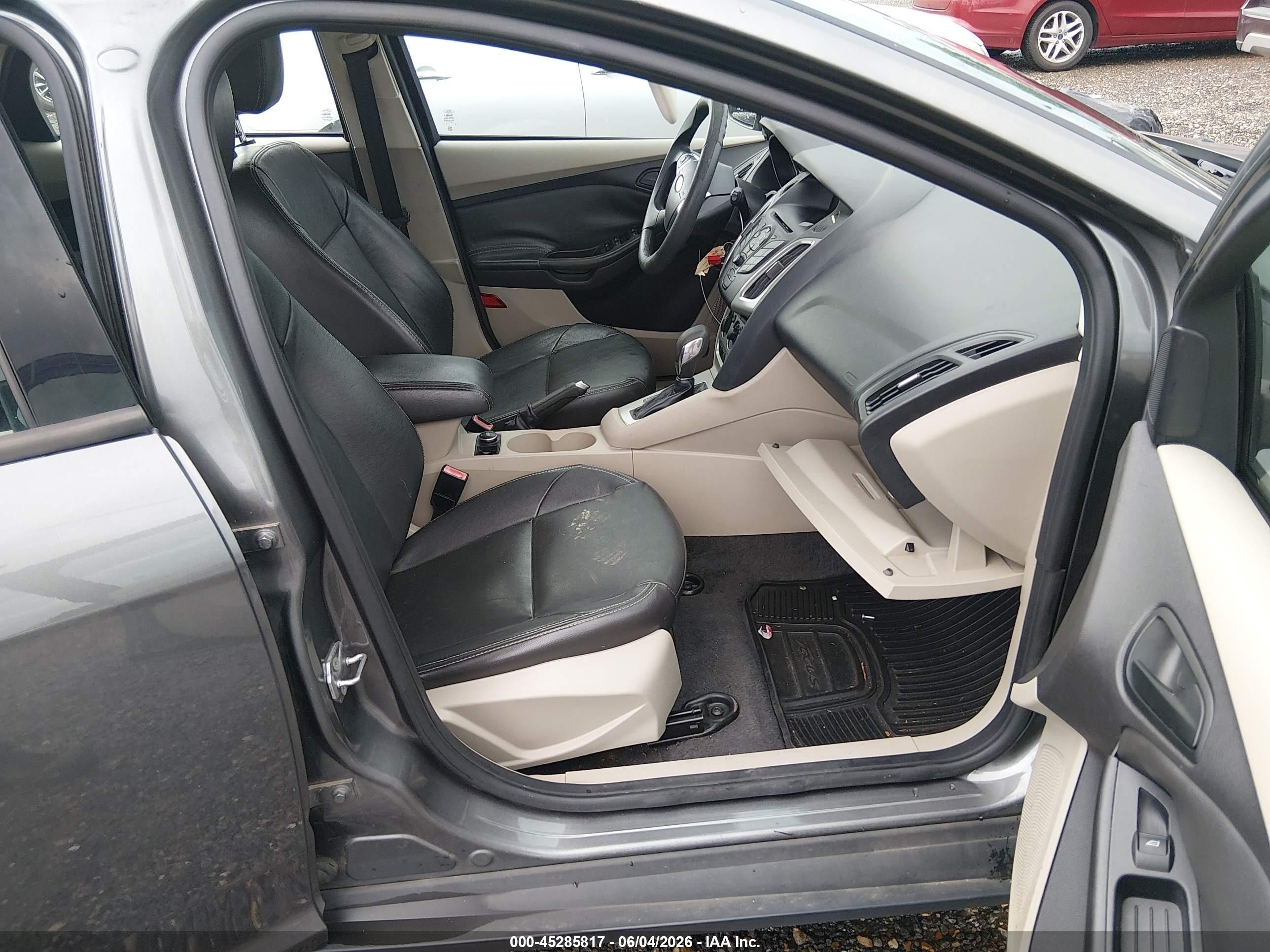 2012 Ford Focus Se Gray vin: 1FAHP3K22CL308357
