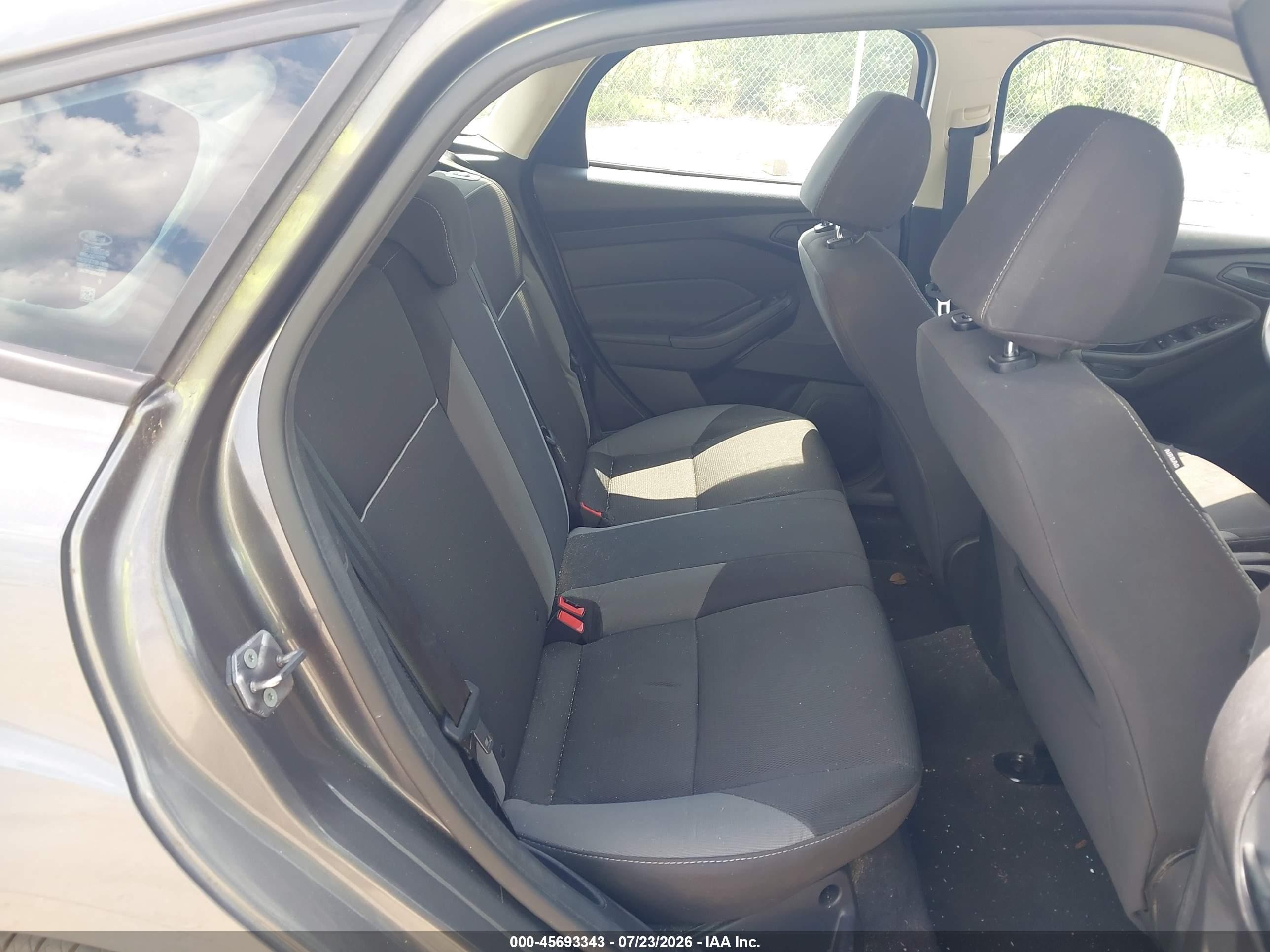 2012 Ford Focus Se Серый vin: 1FAHP3K22CL448313