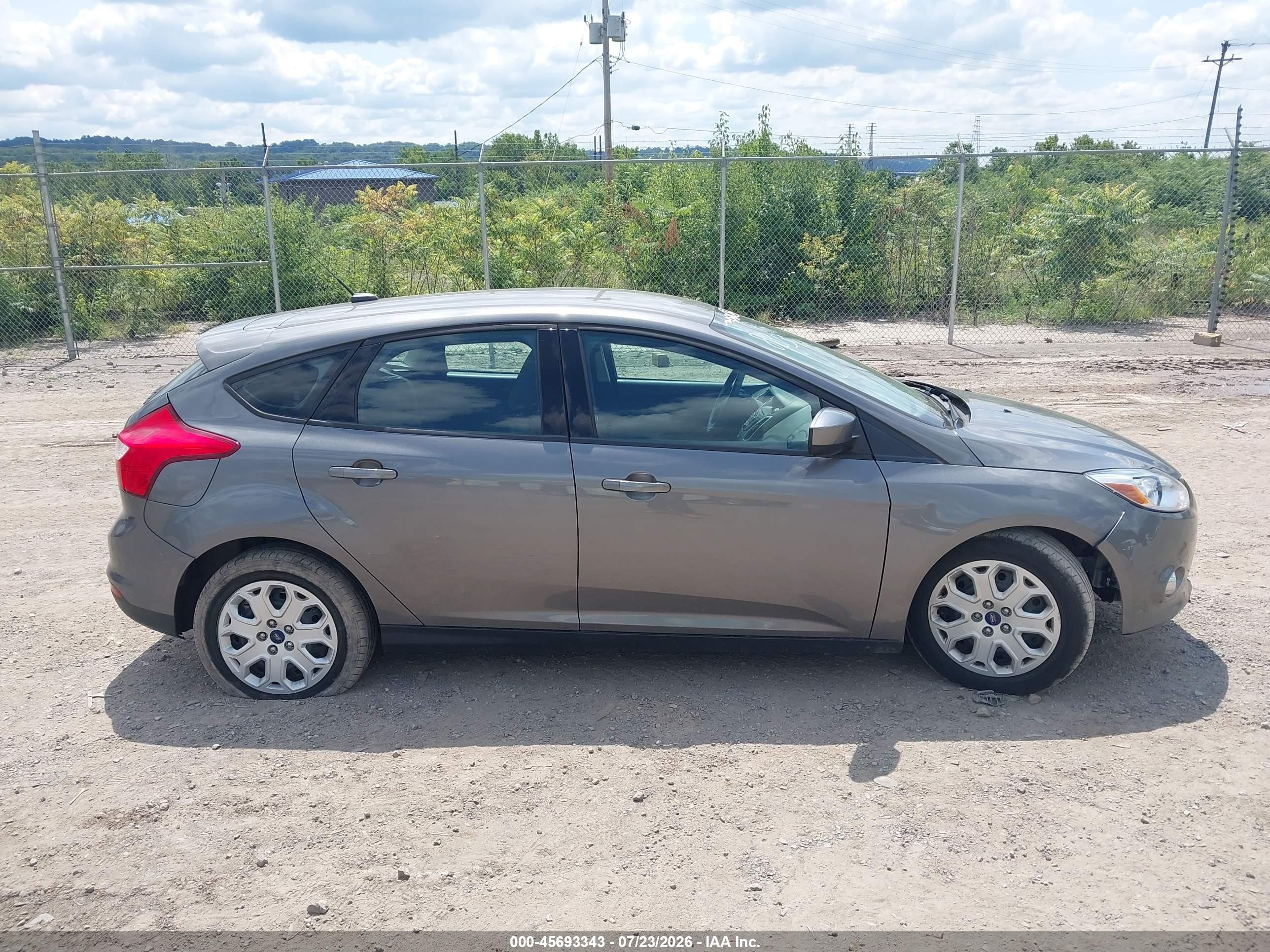 2012 Ford Focus Se Серый vin: 1FAHP3K22CL448313