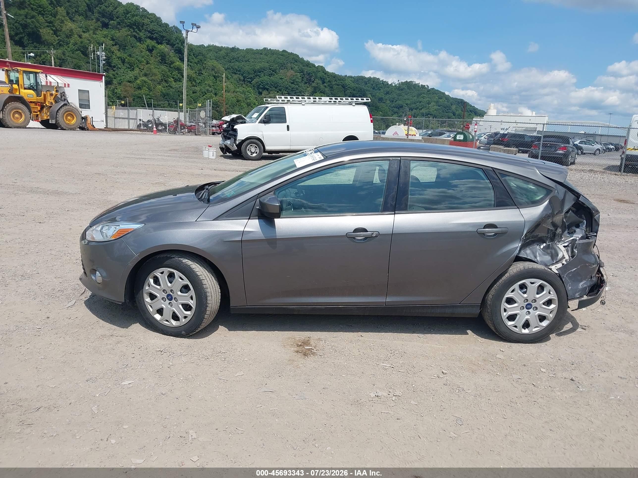 2012 Ford Focus Se Серый vin: 1FAHP3K22CL448313
