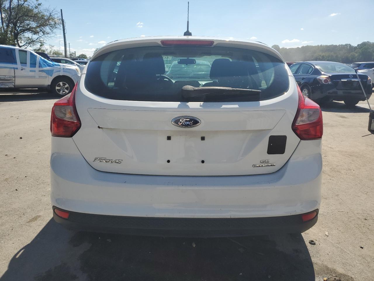 2012 Ford Focus Se White vin: 1FAHP3K22CL455343