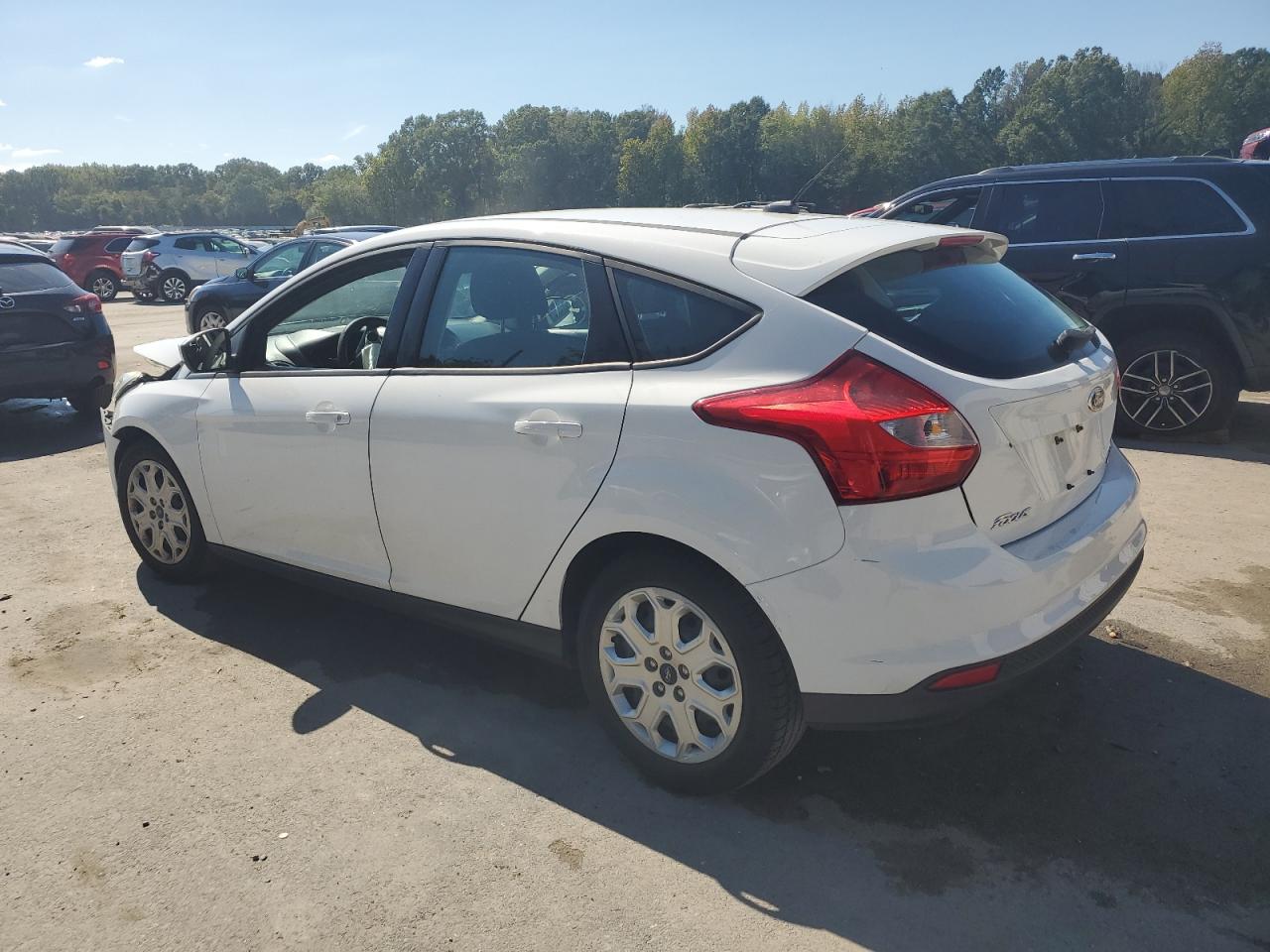 2012 Ford Focus Se White vin: 1FAHP3K22CL455343
