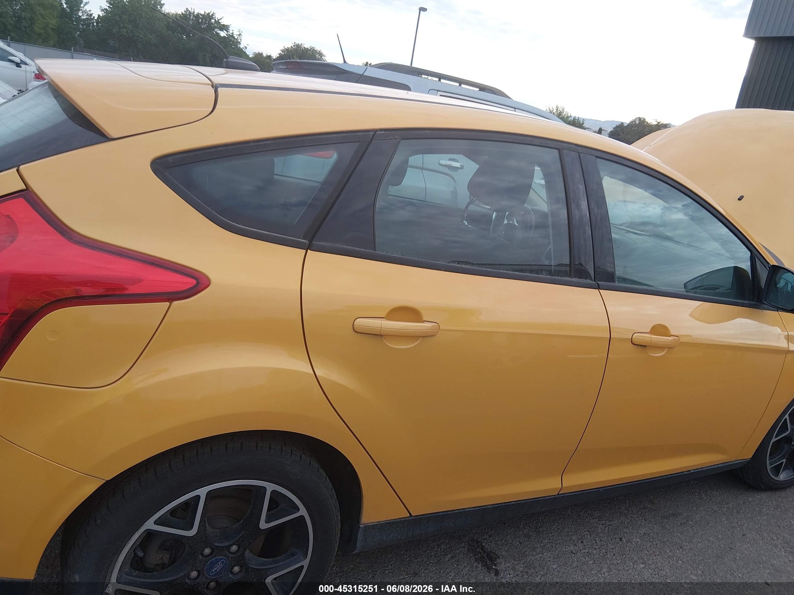 2012 Ford Focus Se Yellow vin: 1FAHP3K23CL174765