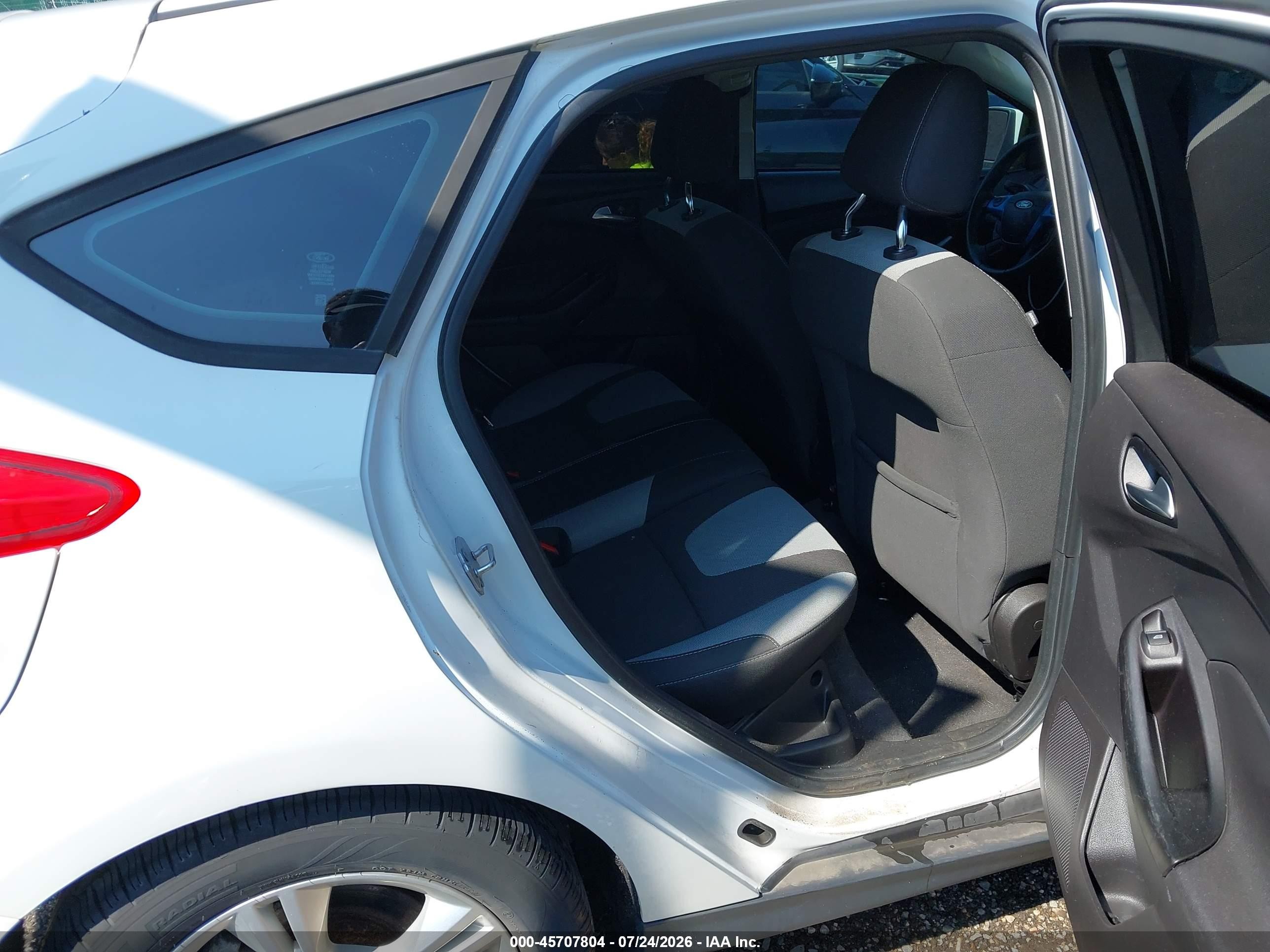 2012 Ford Focus Se White vin: 1FAHP3K23CL182414