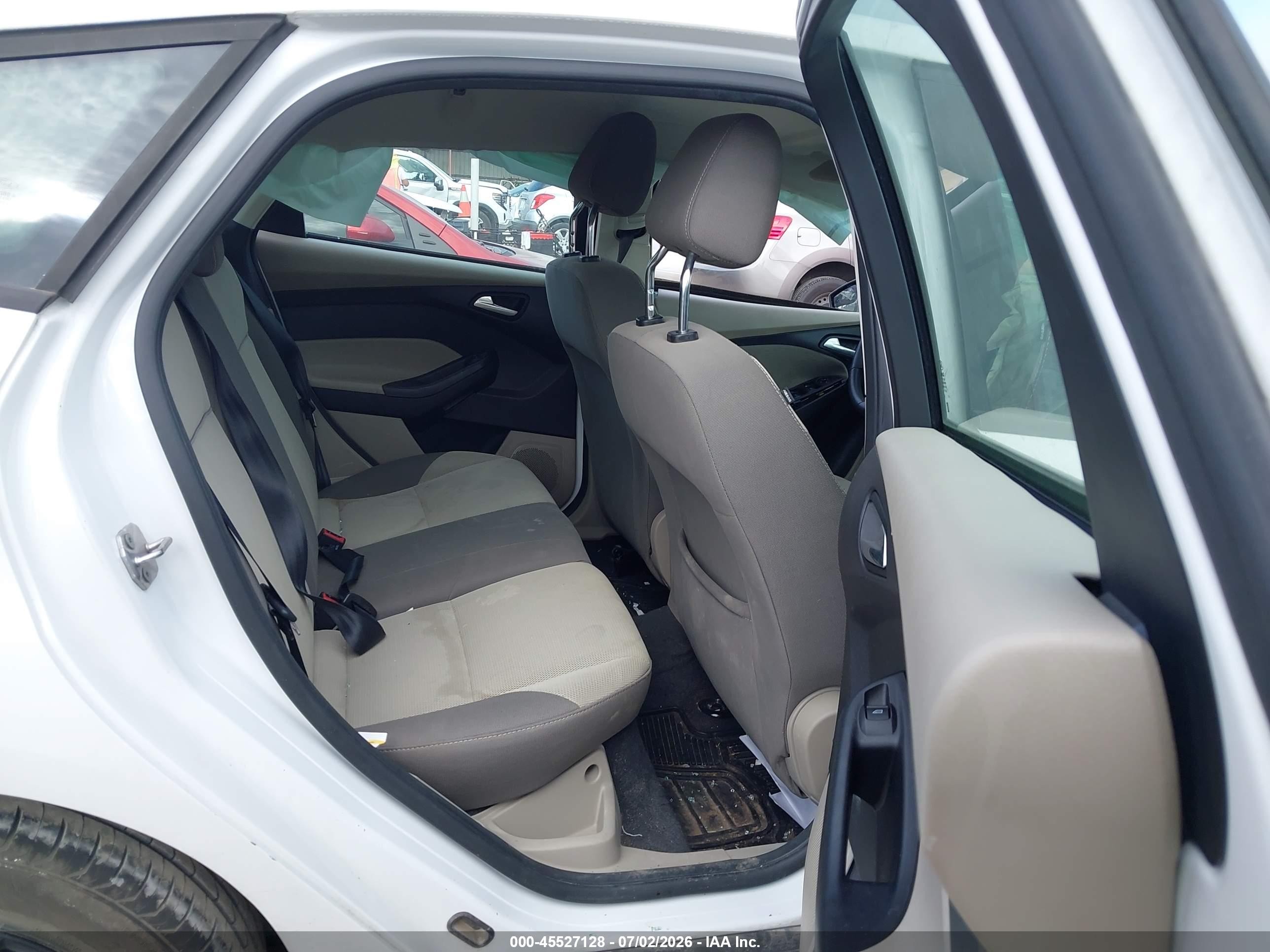 2012 Ford Focus Se White vin: 1FAHP3K23CL312661