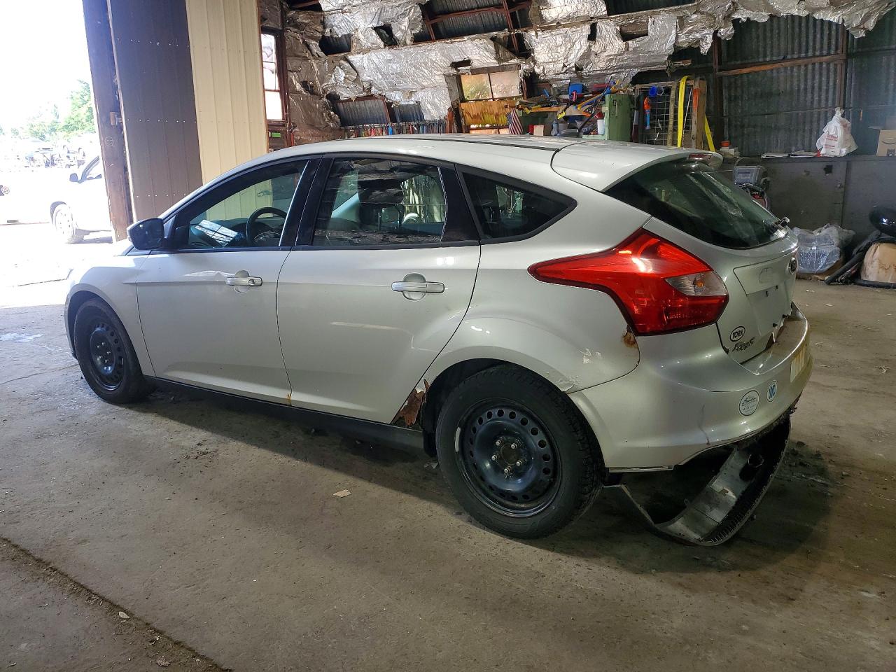 2012 Ford Focus Se Серебряный vin: 1FAHP3K23CL359611