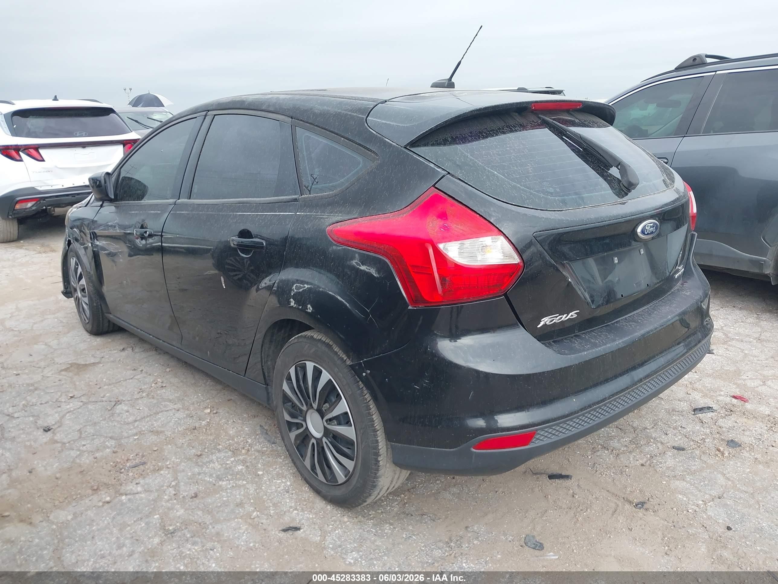 2012 Ford Focus Se Black vin: 1FAHP3K23CL374240
