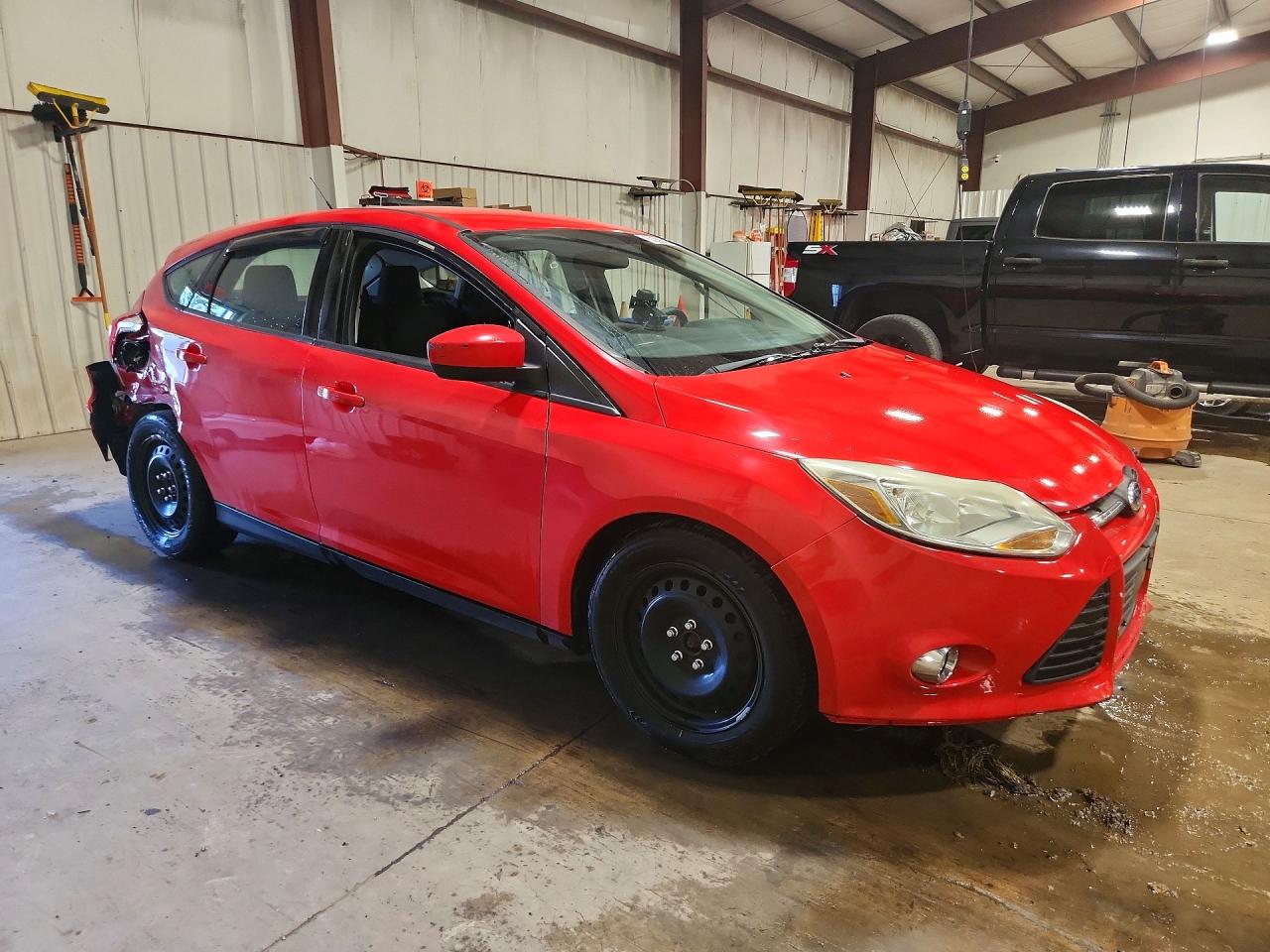 2012 Ford Focus Se Red vin: 1FAHP3K23CL414560