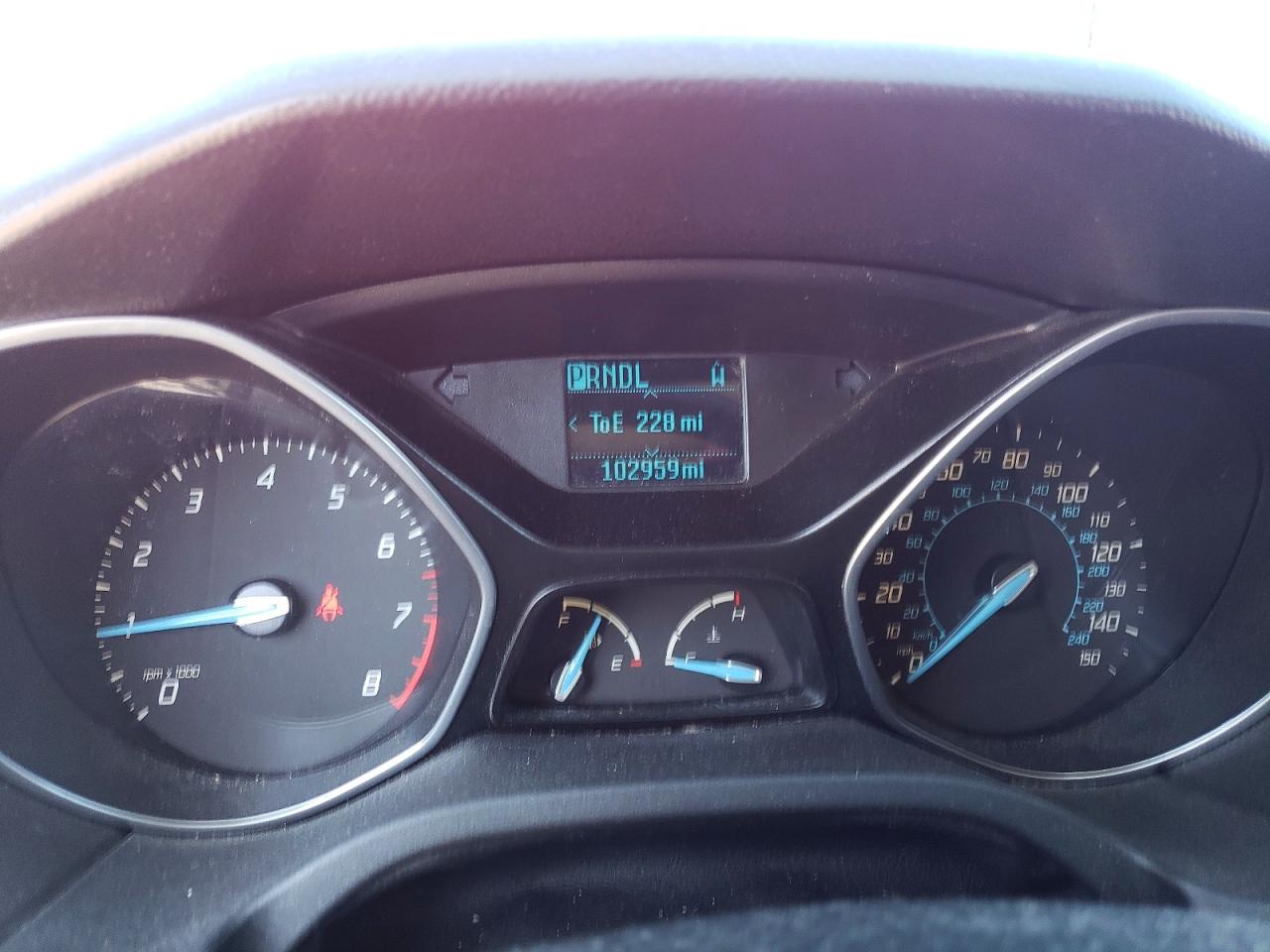 2012 Ford Focus Se Красный vin: 1FAHP3K23CL432296