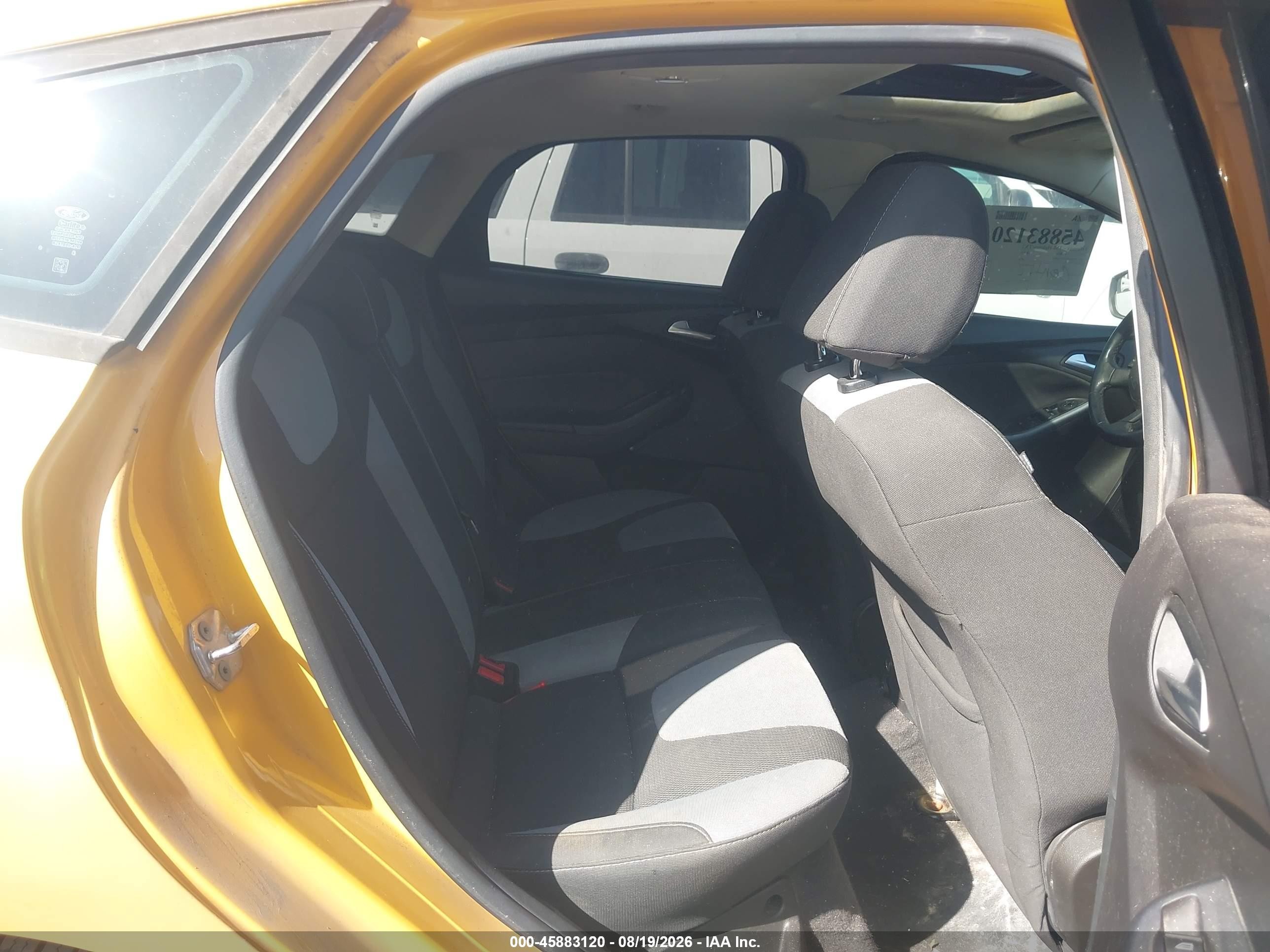 2012 Ford Focus Se Yellow vin: 1FAHP3K23CL435053