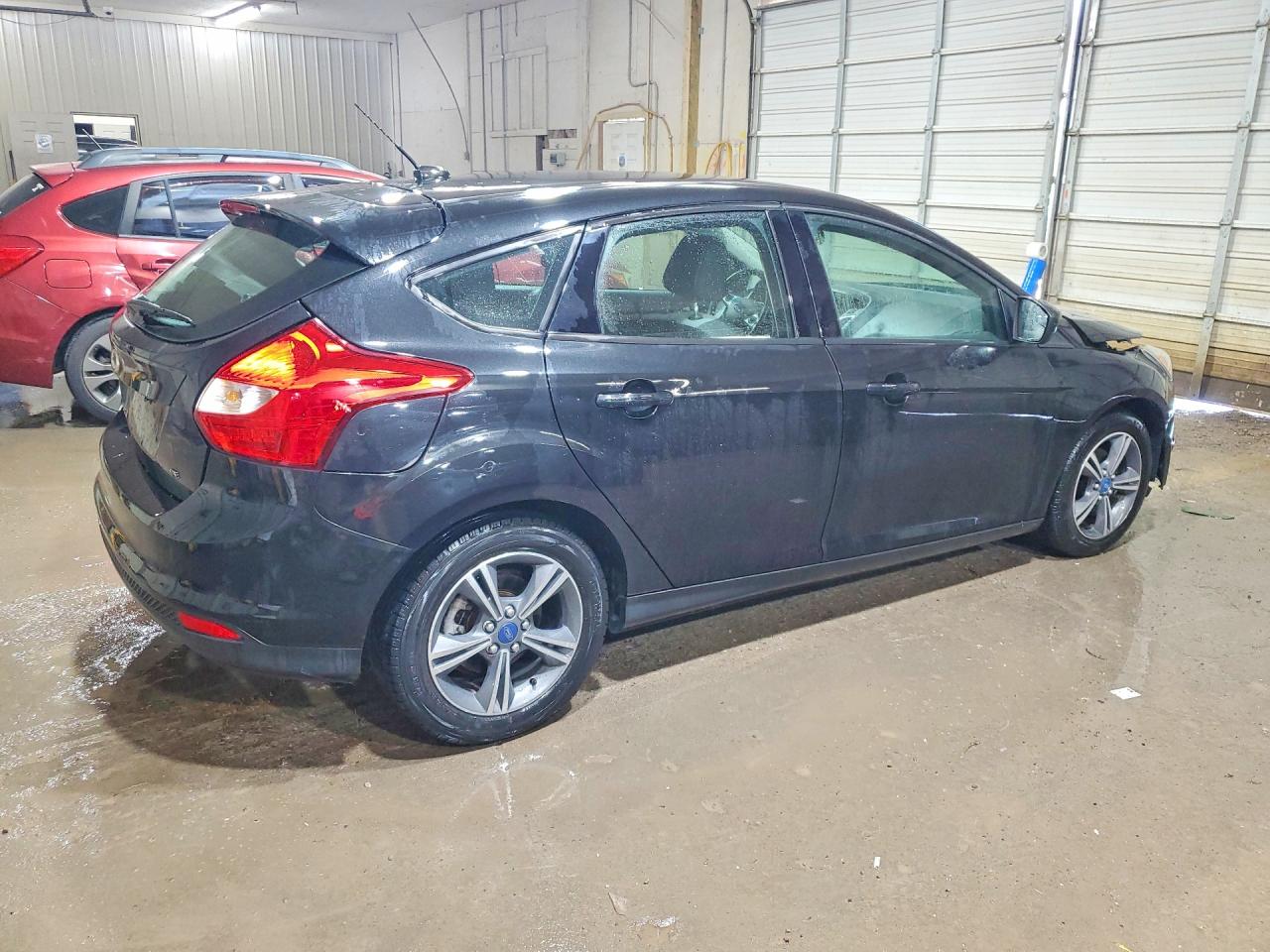 2012 Ford Focus Se Черный vin: 1FAHP3K24CL172541