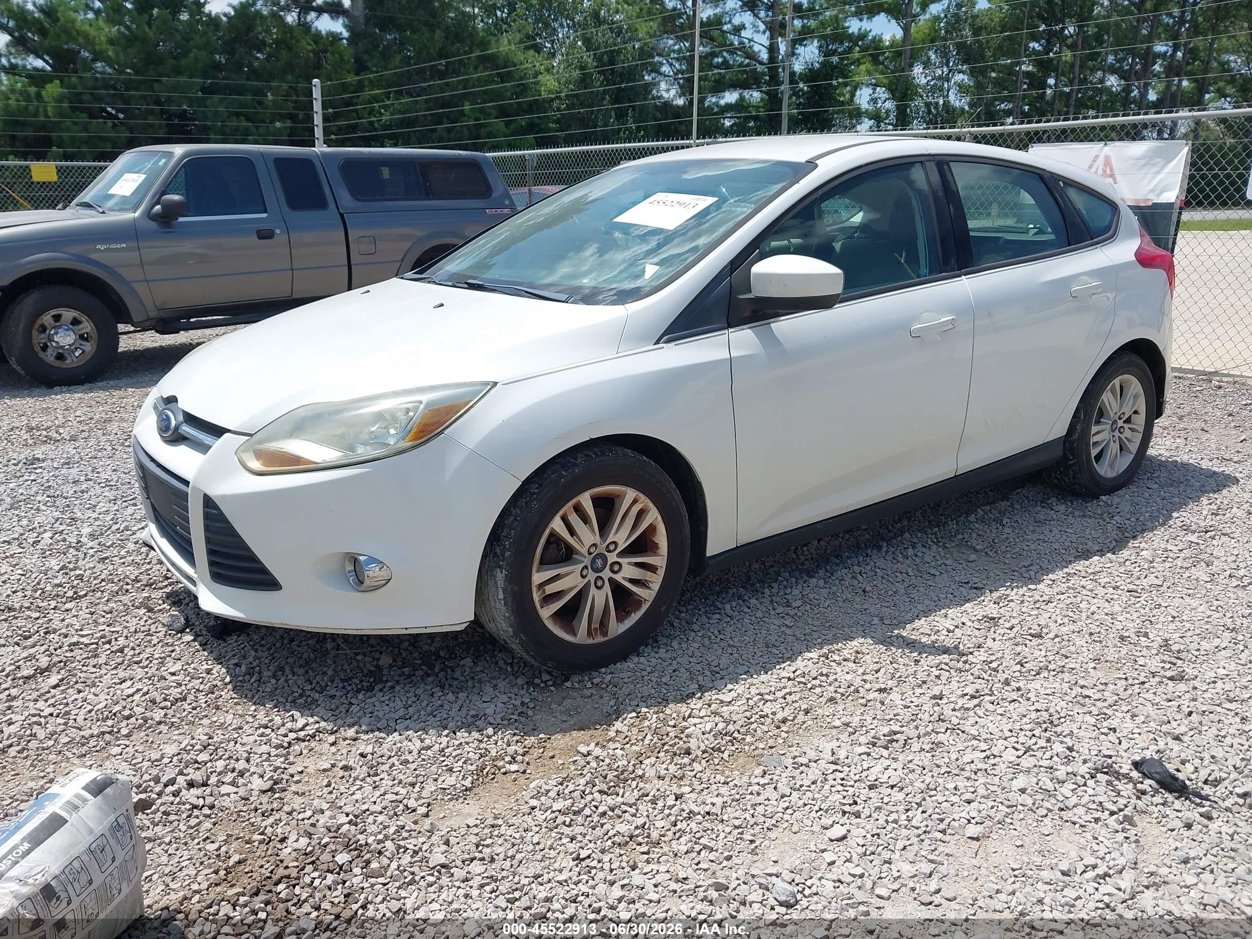 2012 Ford Focus Se Белый vin: 1FAHP3K24CL254172