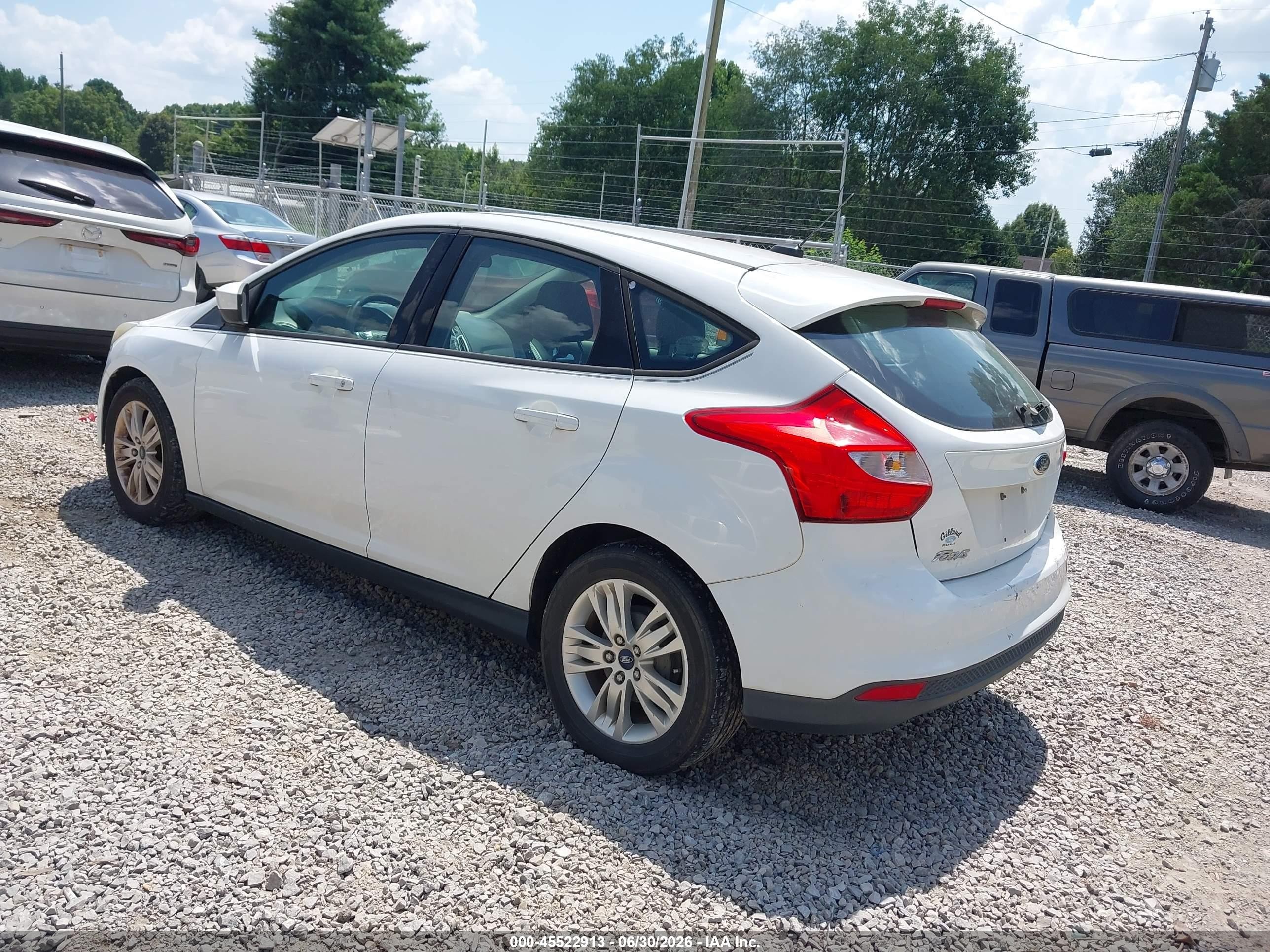 2012 Ford Focus Se Белый vin: 1FAHP3K24CL254172