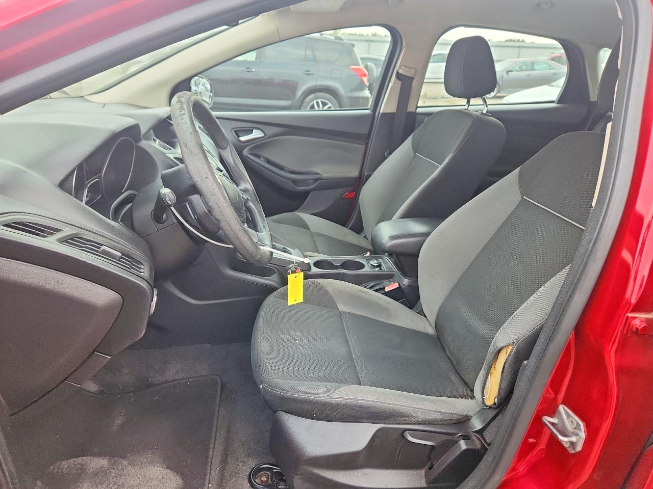 2012 Ford Focus Se Red vin: 1FAHP3K24CL274356