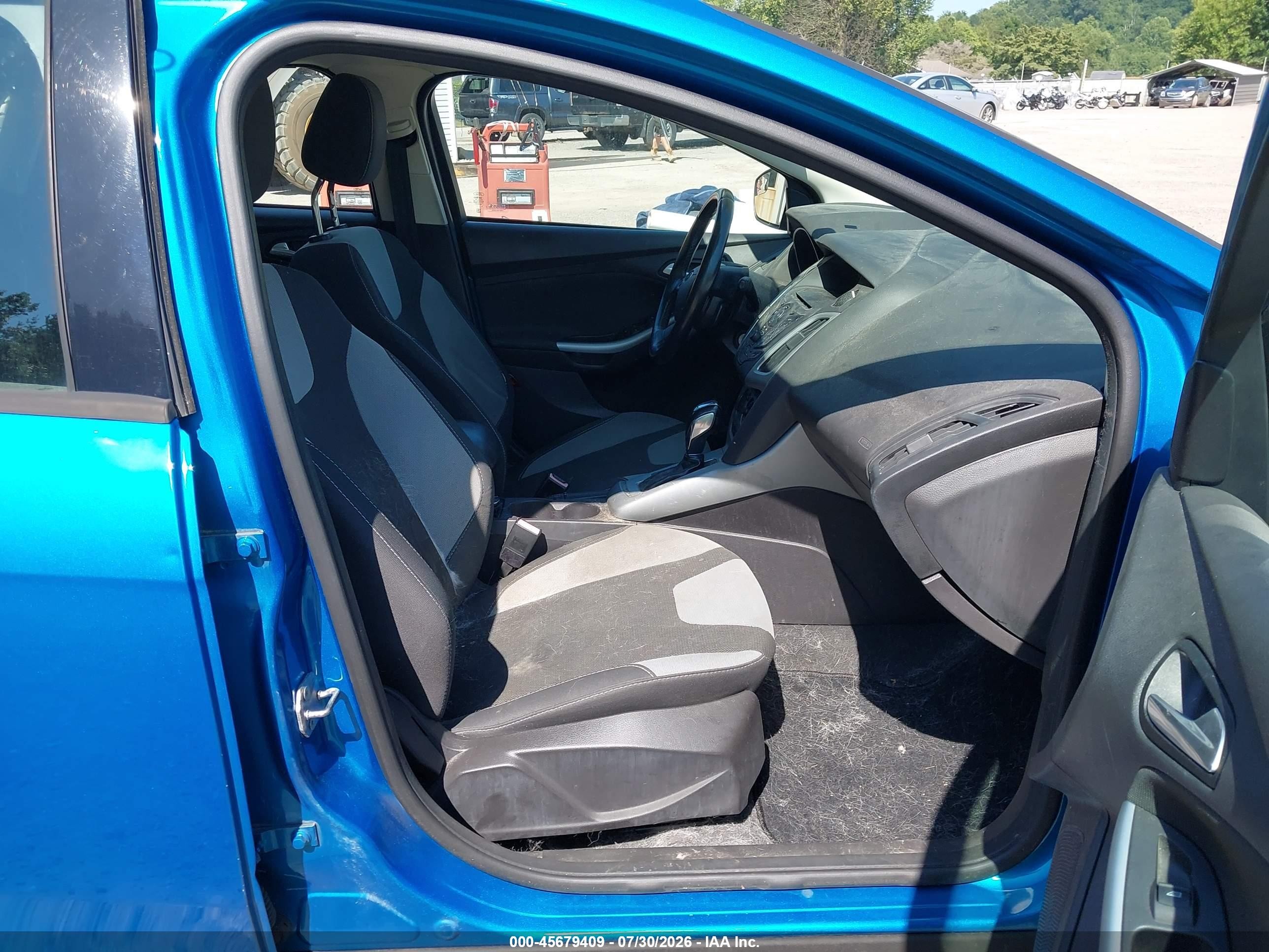 2012 Ford Focus Se Синий vin: 1FAHP3K24CL366275