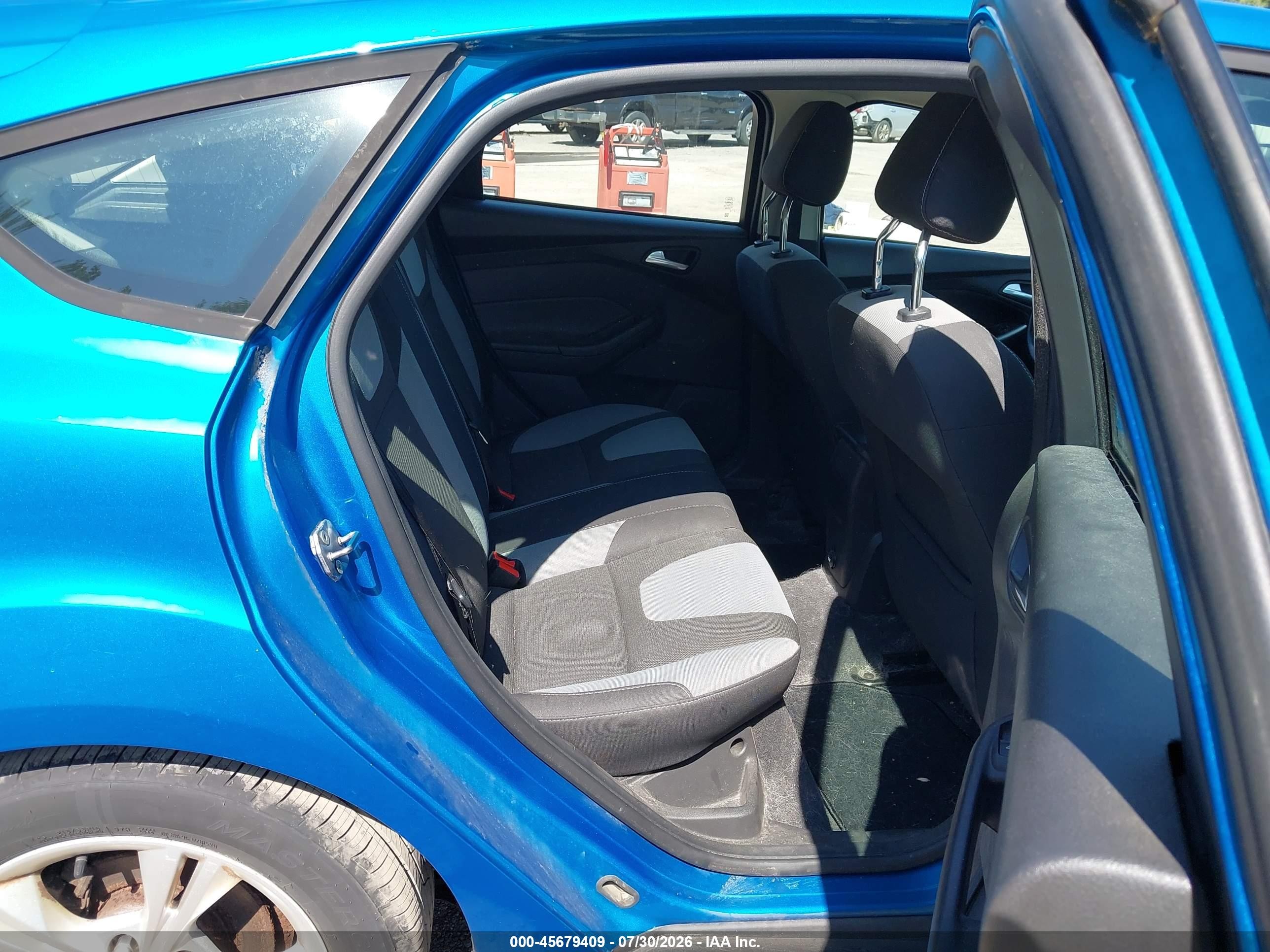 2012 Ford Focus Se Синий vin: 1FAHP3K24CL366275