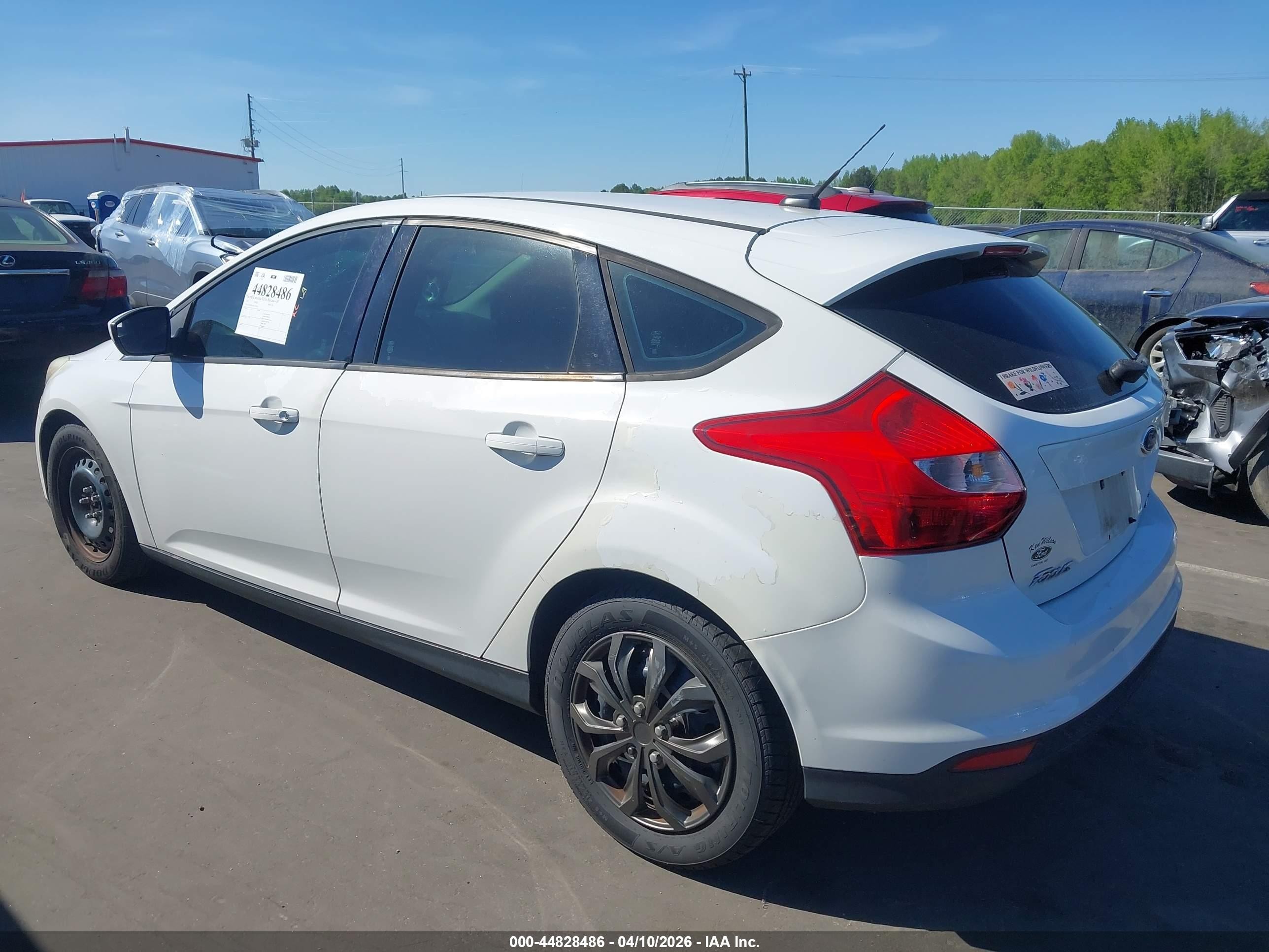 2012 Ford Focus Se White vin: 1FAHP3K24CL470765