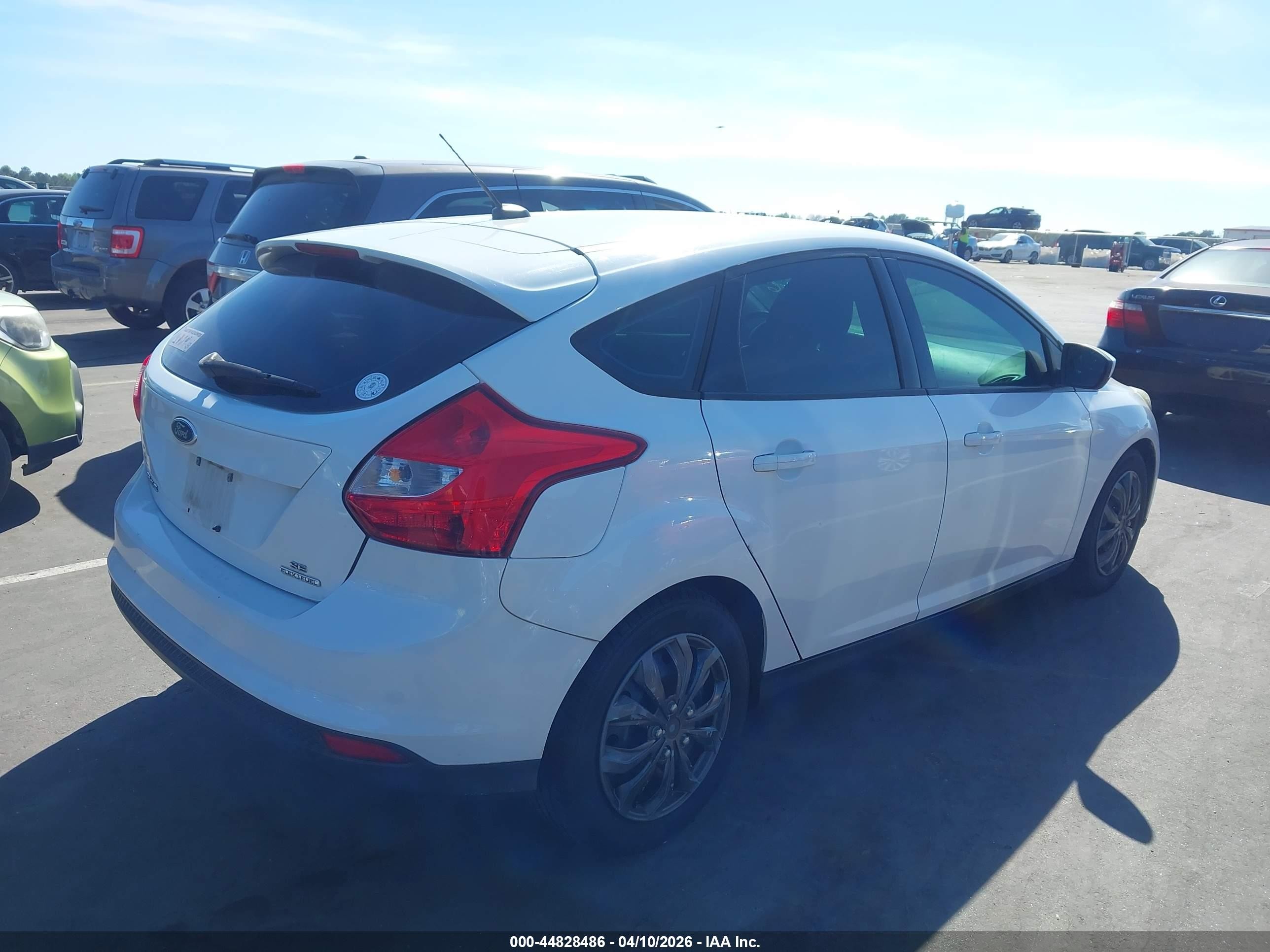 2012 Ford Focus Se White vin: 1FAHP3K24CL470765
