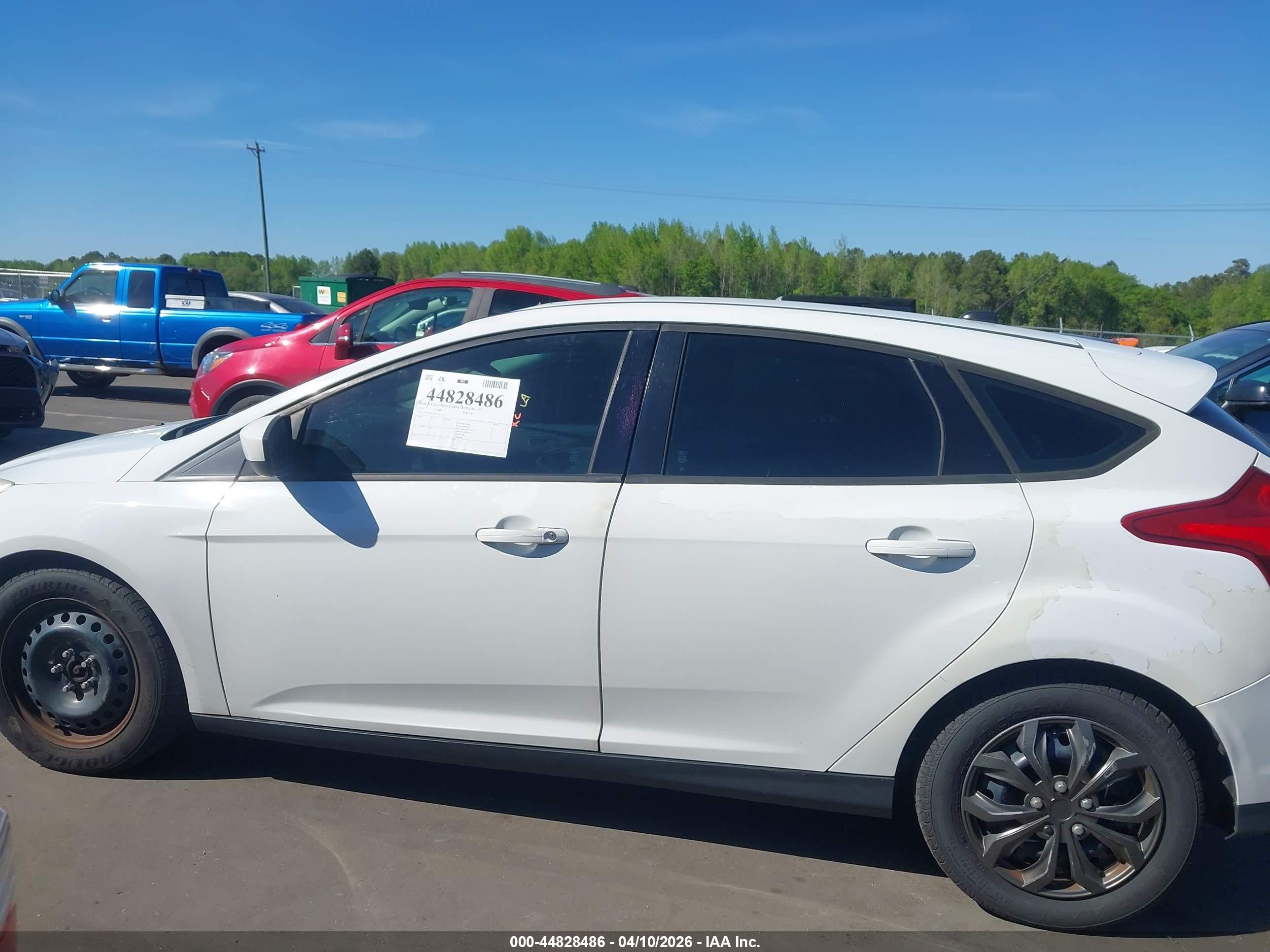 2012 Ford Focus Se White vin: 1FAHP3K24CL470765