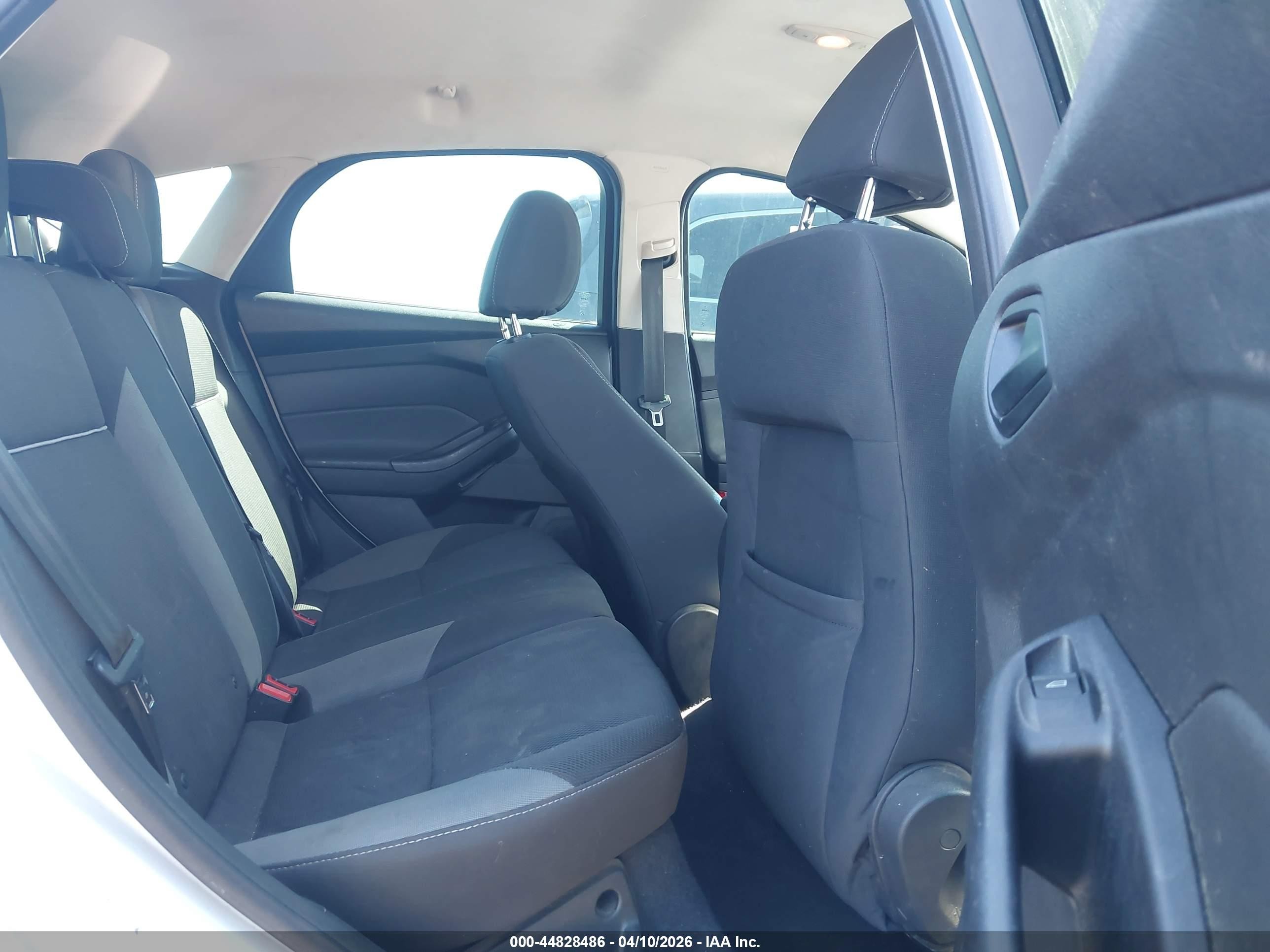 2012 Ford Focus Se White vin: 1FAHP3K24CL470765
