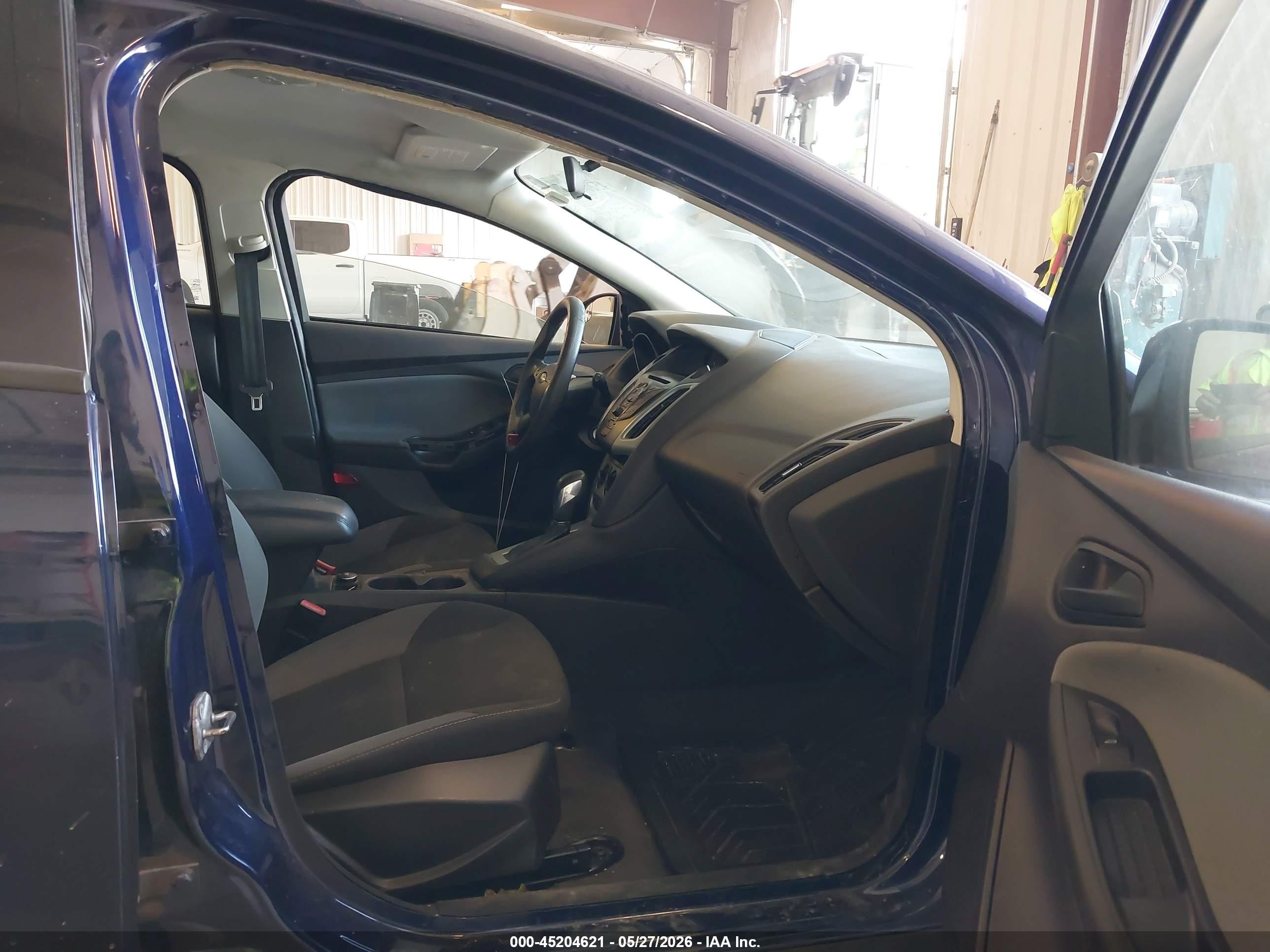 2012 Ford Focus Se Navy vin: 1FAHP3K25CL119363