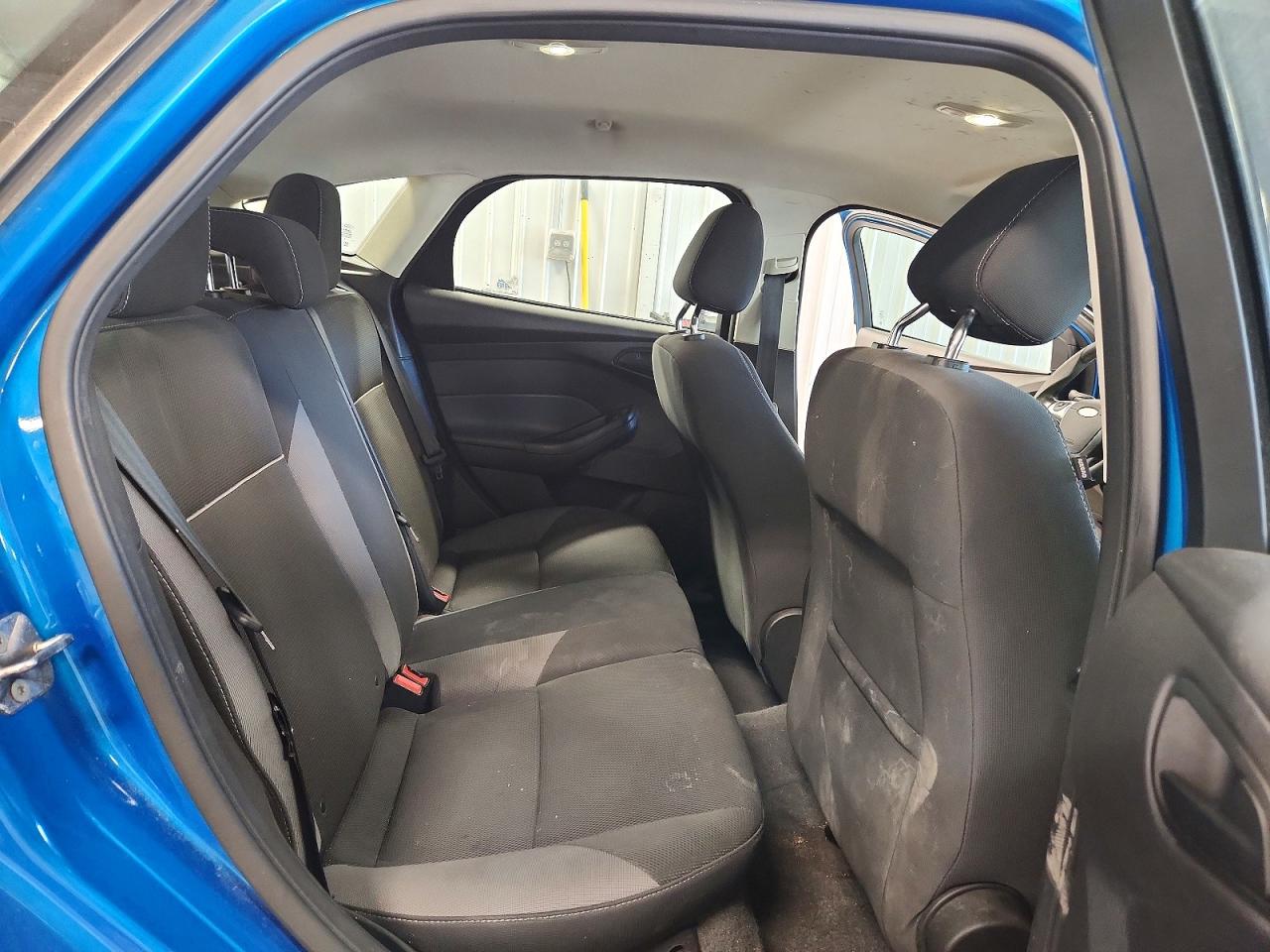 2012 Ford Focus Se Blue vin: 1FAHP3K25CL282532