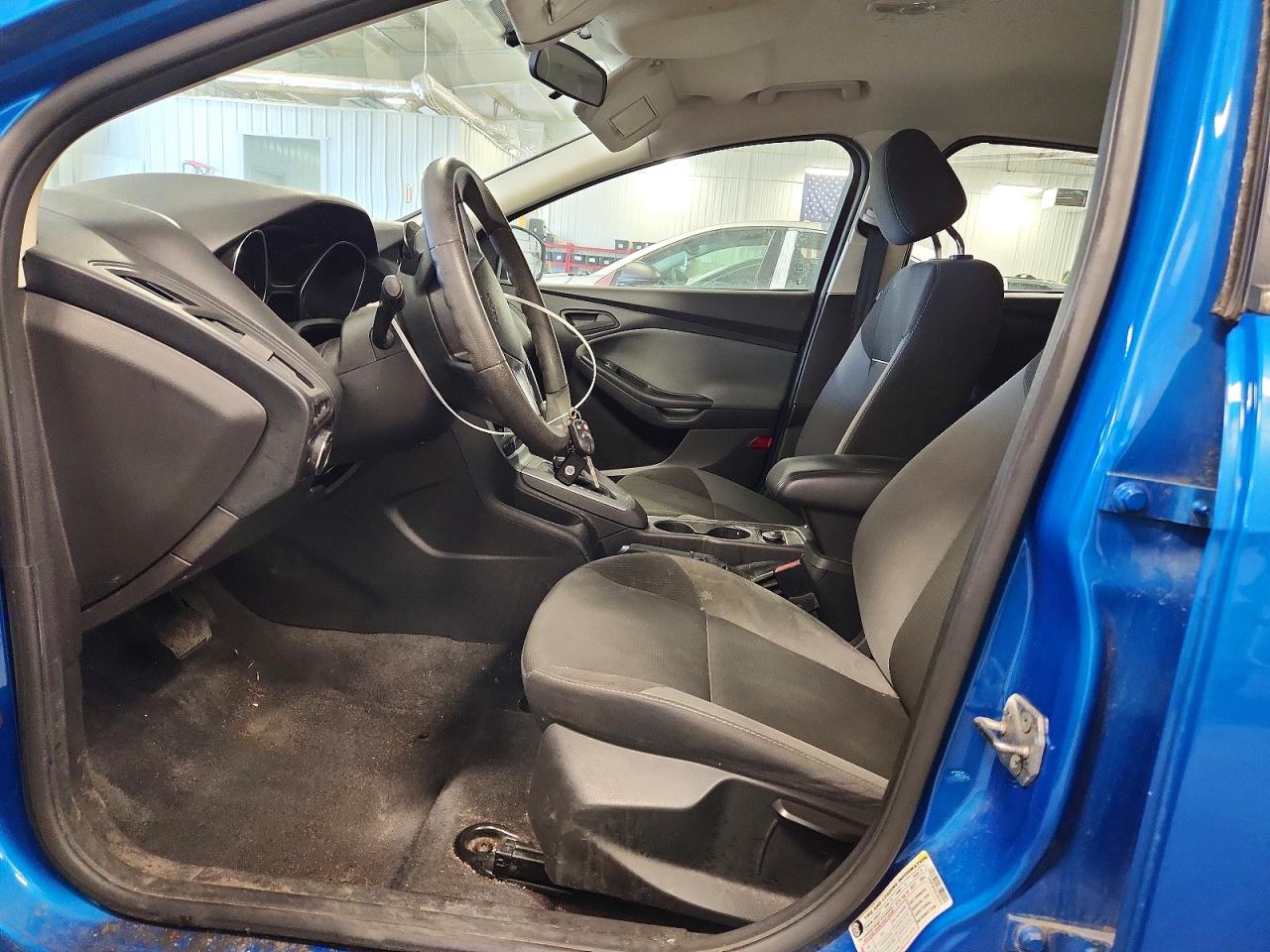 2012 Ford Focus Se Blue vin: 1FAHP3K25CL282532