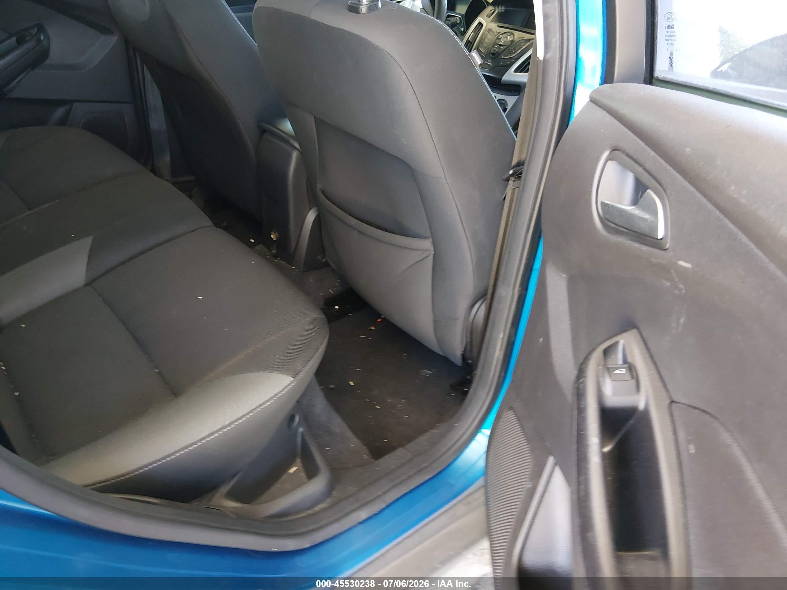 2012 Ford Focus Se Синий vin: 1FAHP3K25CL290923