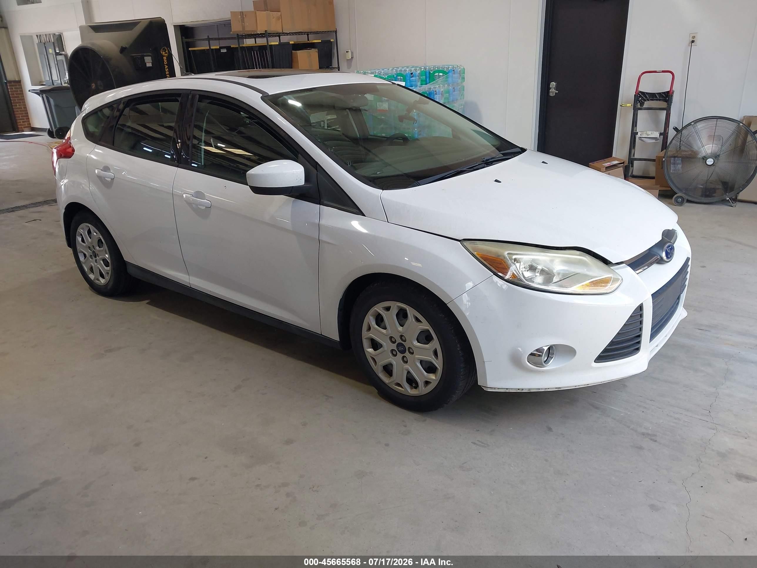 2012 Ford Focus Se White vin: 1FAHP3K25CL318414