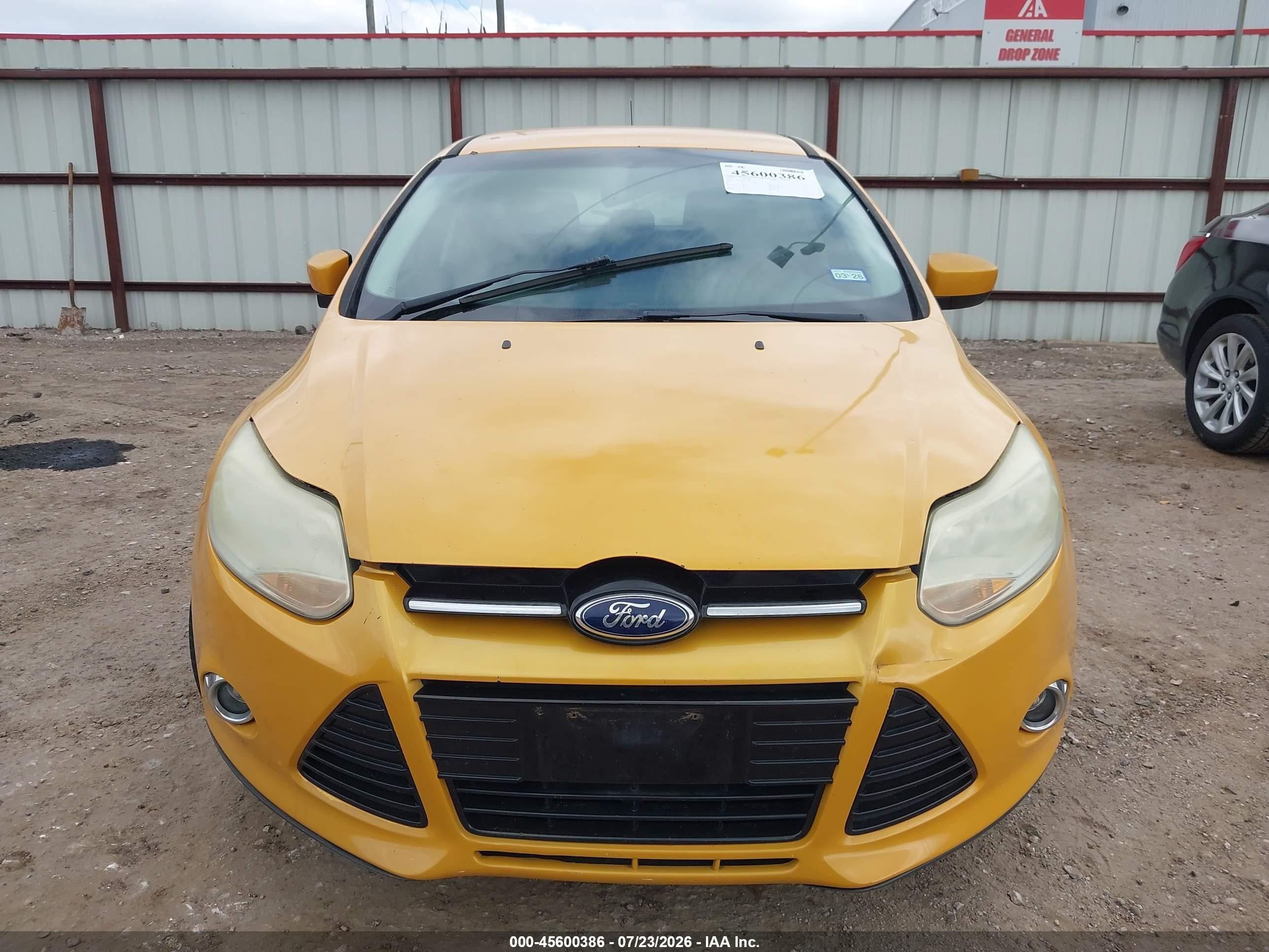 2012 Ford Focus Se Yellow vin: 1FAHP3K25CL400241