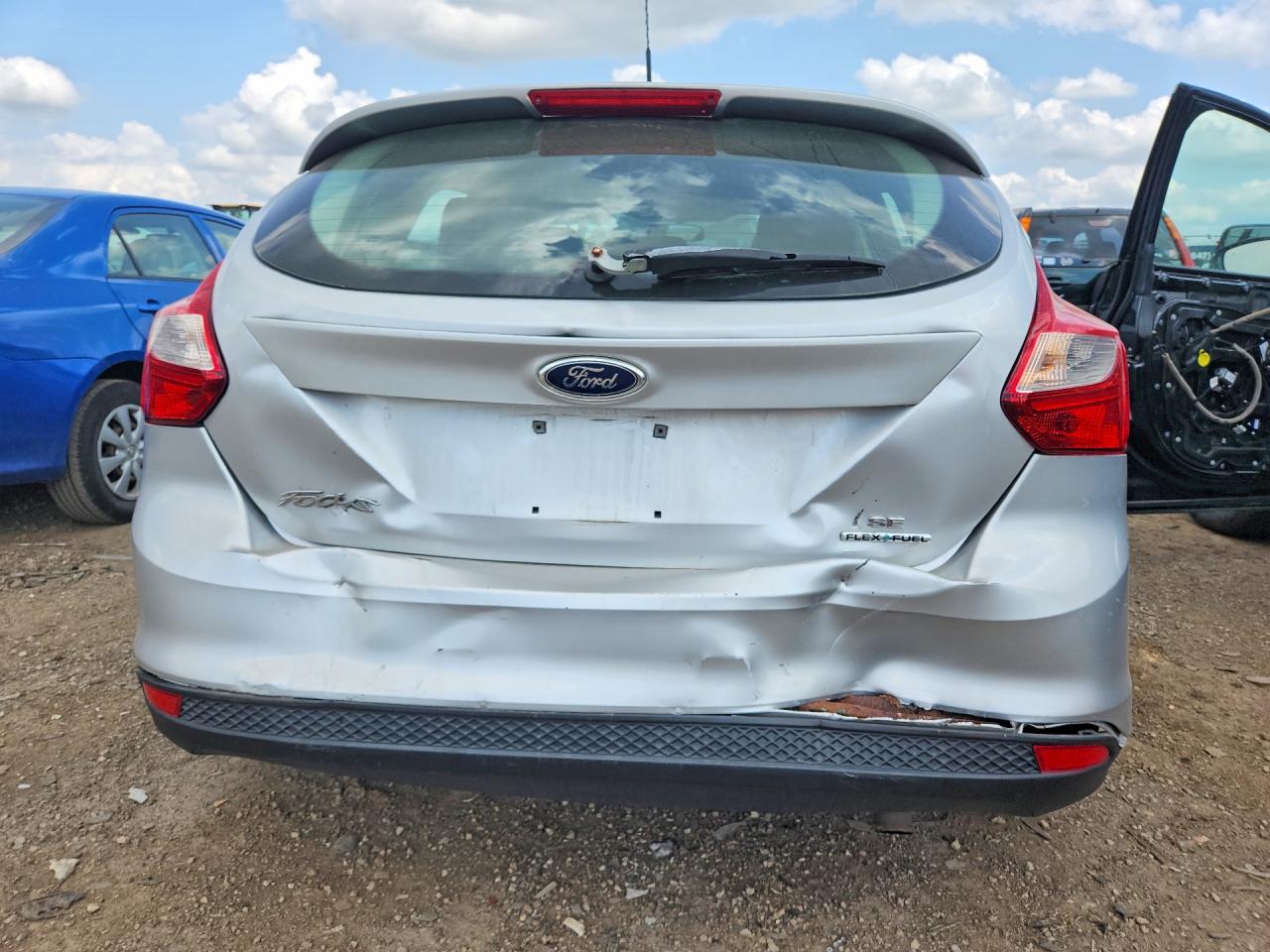 2012 Ford Focus Se Silver vin: 1FAHP3K25CL427102