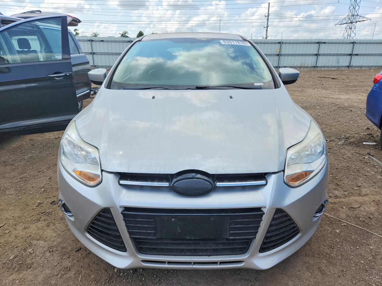 2012 Ford Focus Se Silver vin: 1FAHP3K25CL427102