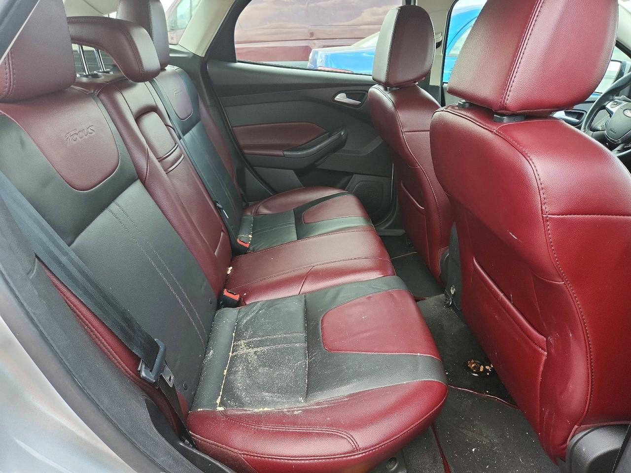 2012 Ford Focus Se Silver vin: 1FAHP3K25CL427102