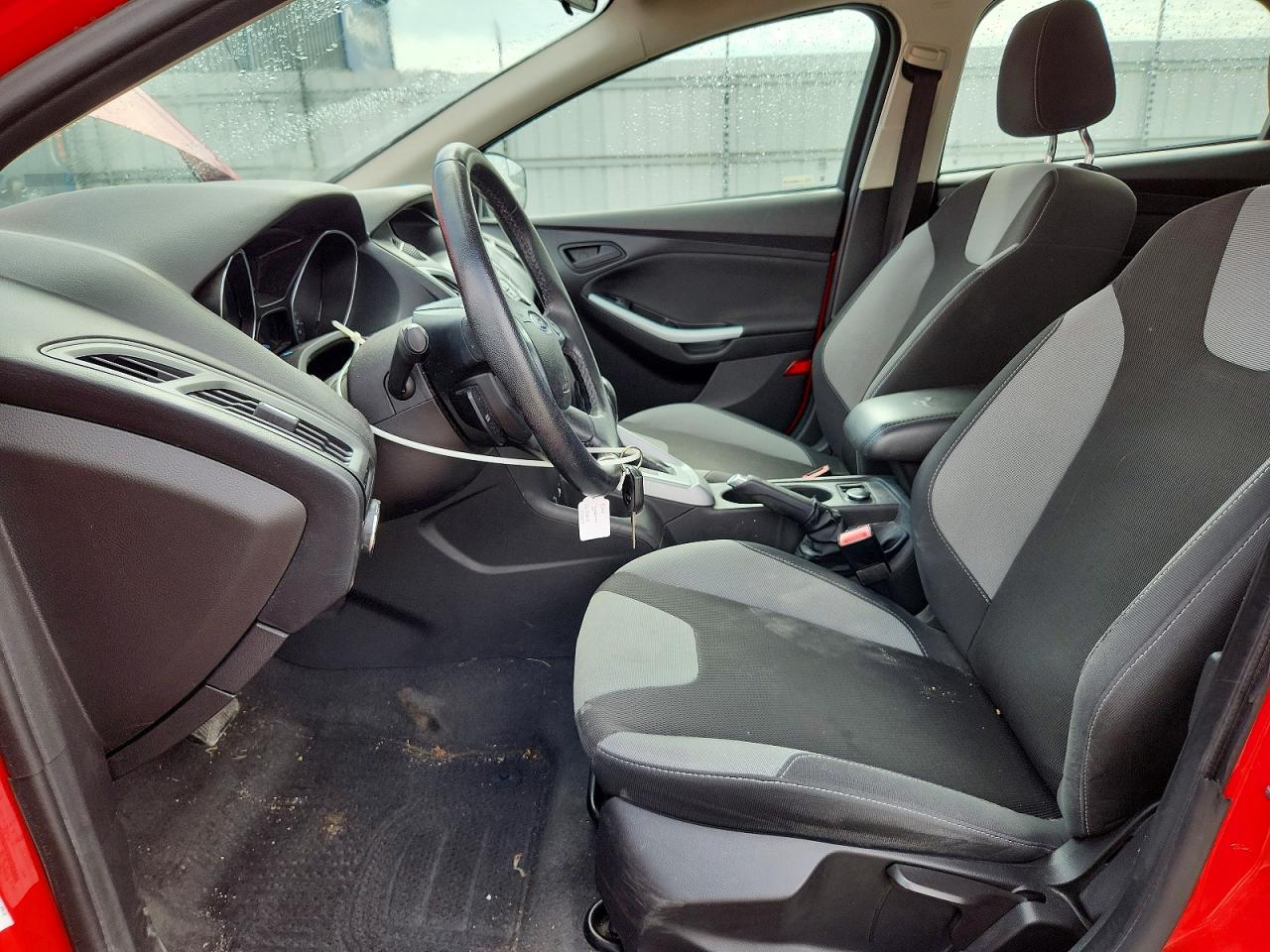 2012 Ford Focus Se Red vin: 1FAHP3K26CL105021