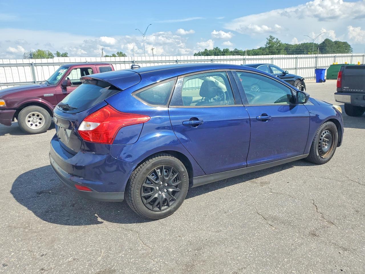 2012 Ford Focus Se Blue vin: 1FAHP3K26CL117511
