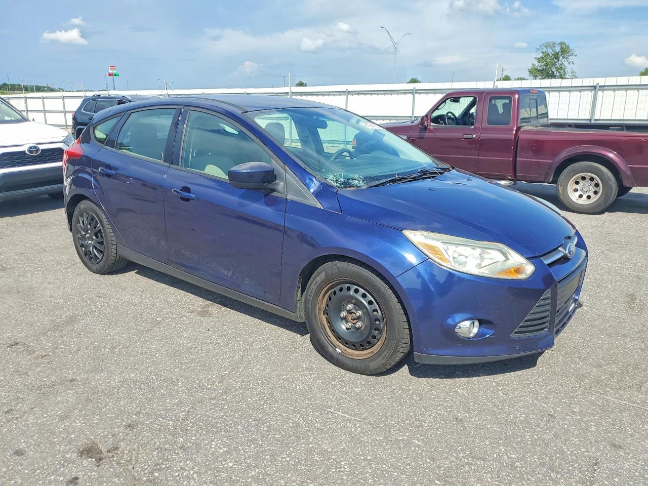 2012 Ford Focus Se Blue vin: 1FAHP3K26CL117511