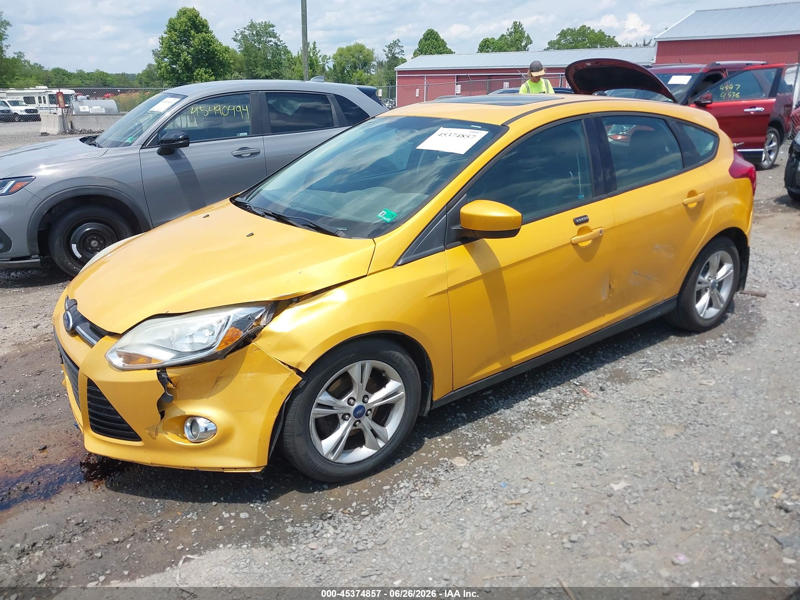 2012 Ford Focus Se Yellow vin: 1FAHP3K26CL248132