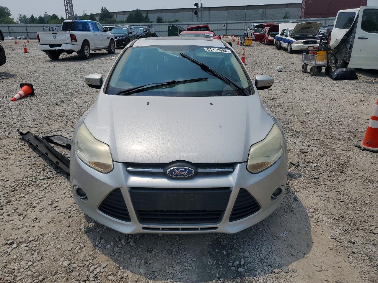 2012 Ford Focus Se Silver vin: 1FAHP3K26CL248146