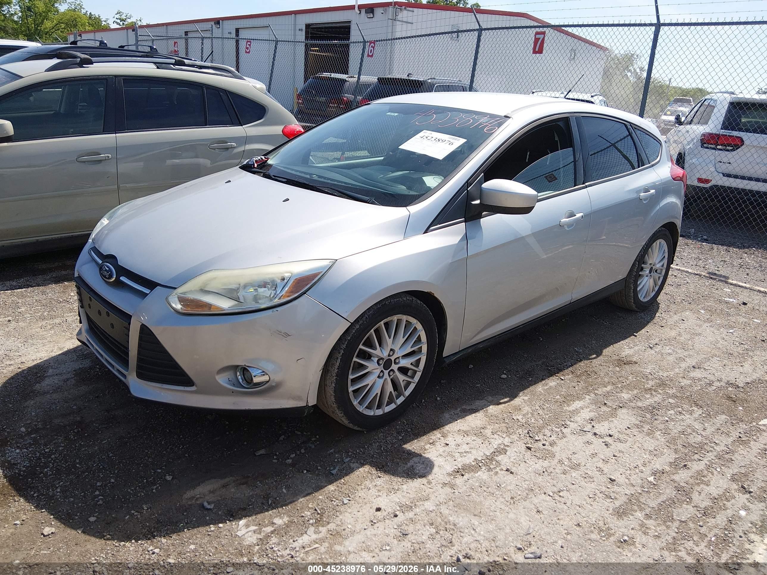2012 Ford Focus Se Silver vin: 1FAHP3K26CL328921