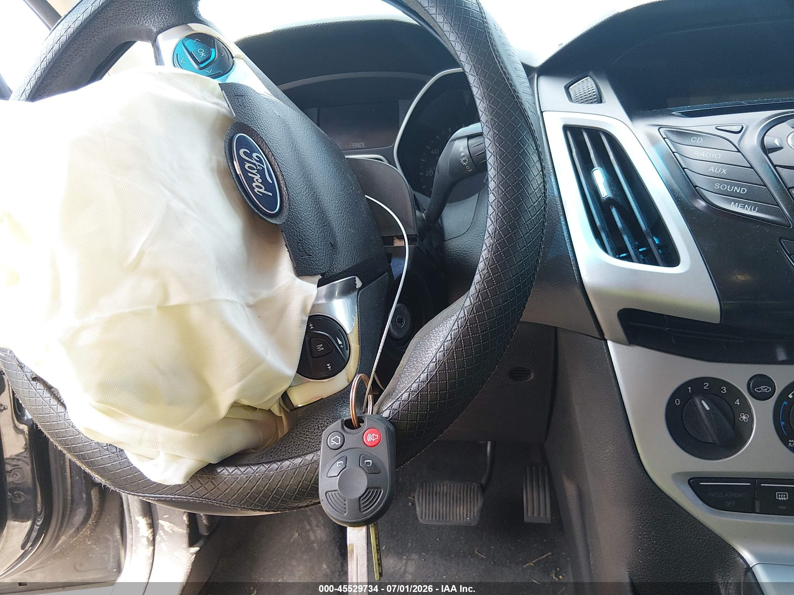 2012 Ford Focus Se Черный vin: 1FAHP3K26CL338185