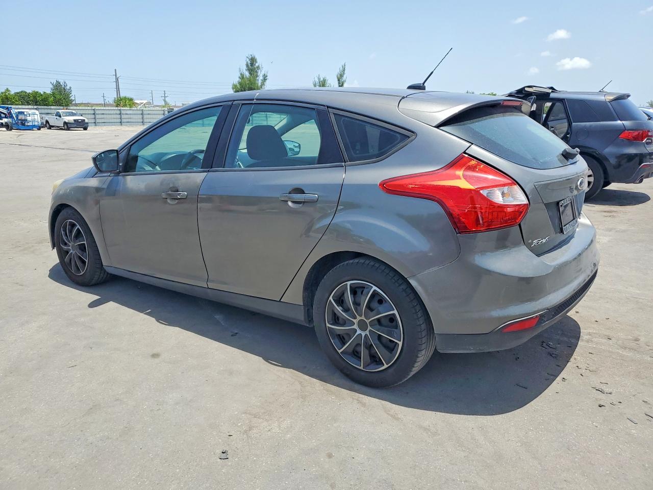2012 Ford Focus Se Gray vin: 1FAHP3K26CL455345
