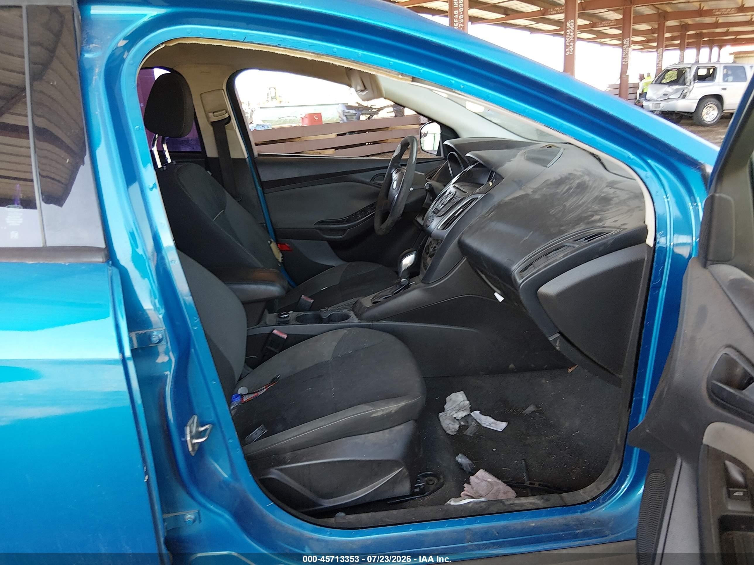 2012 Ford Focus Se Blue vin: 1FAHP3K27CL104380