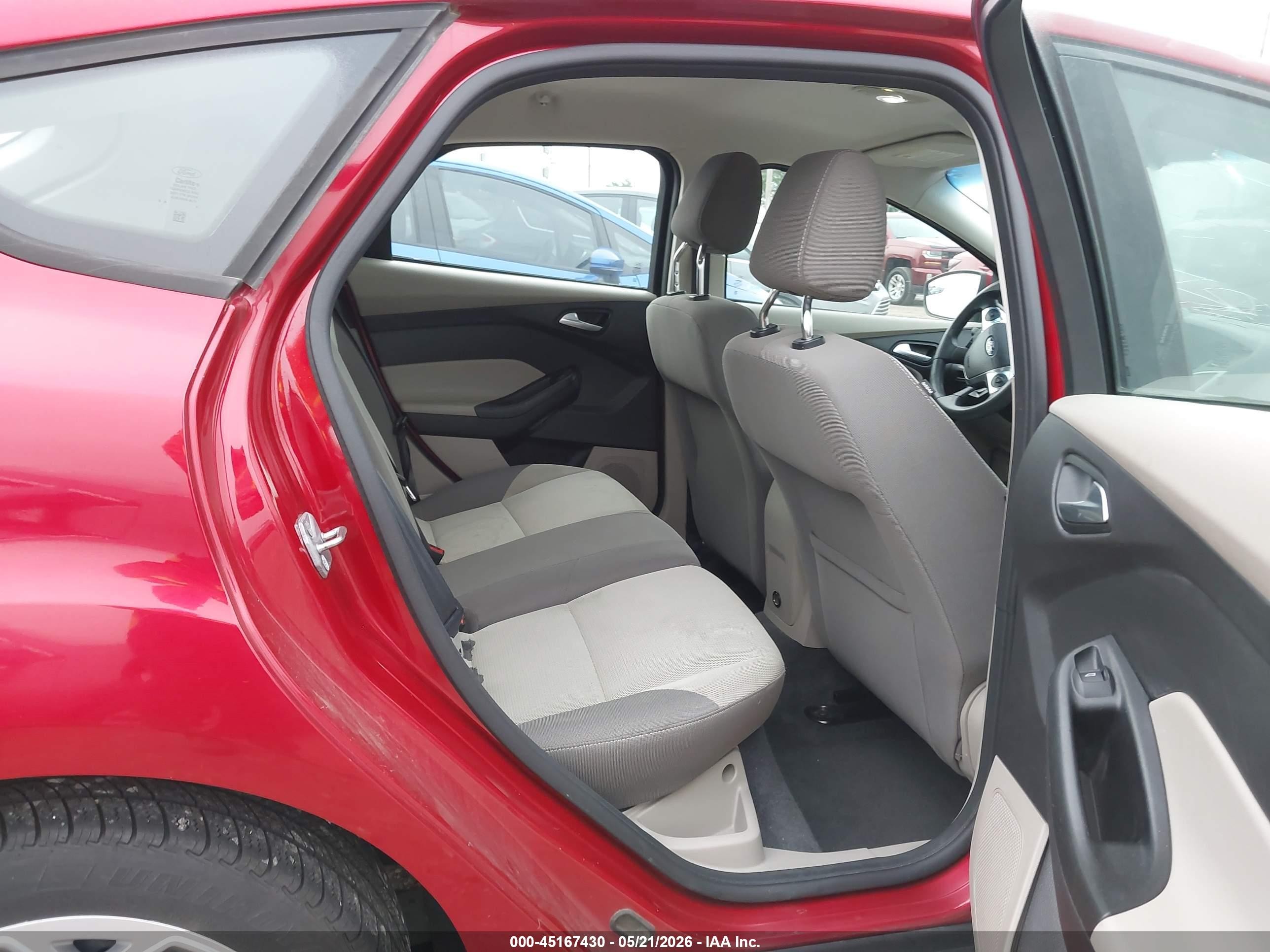 2012 Ford Focus Se Red vin: 1FAHP3K27CL104993