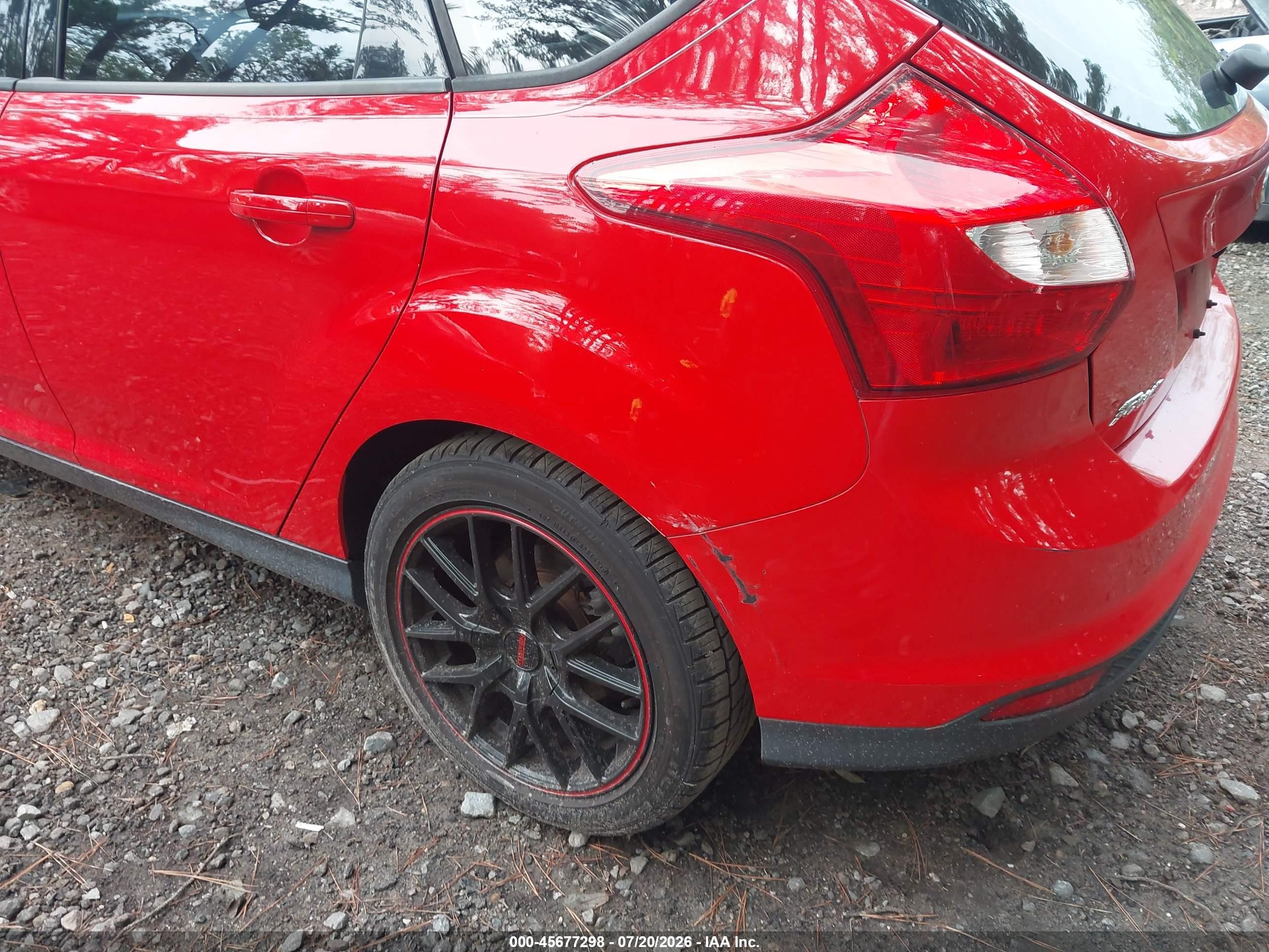 2012 Ford Focus Se Red vin: 1FAHP3K27CL171724